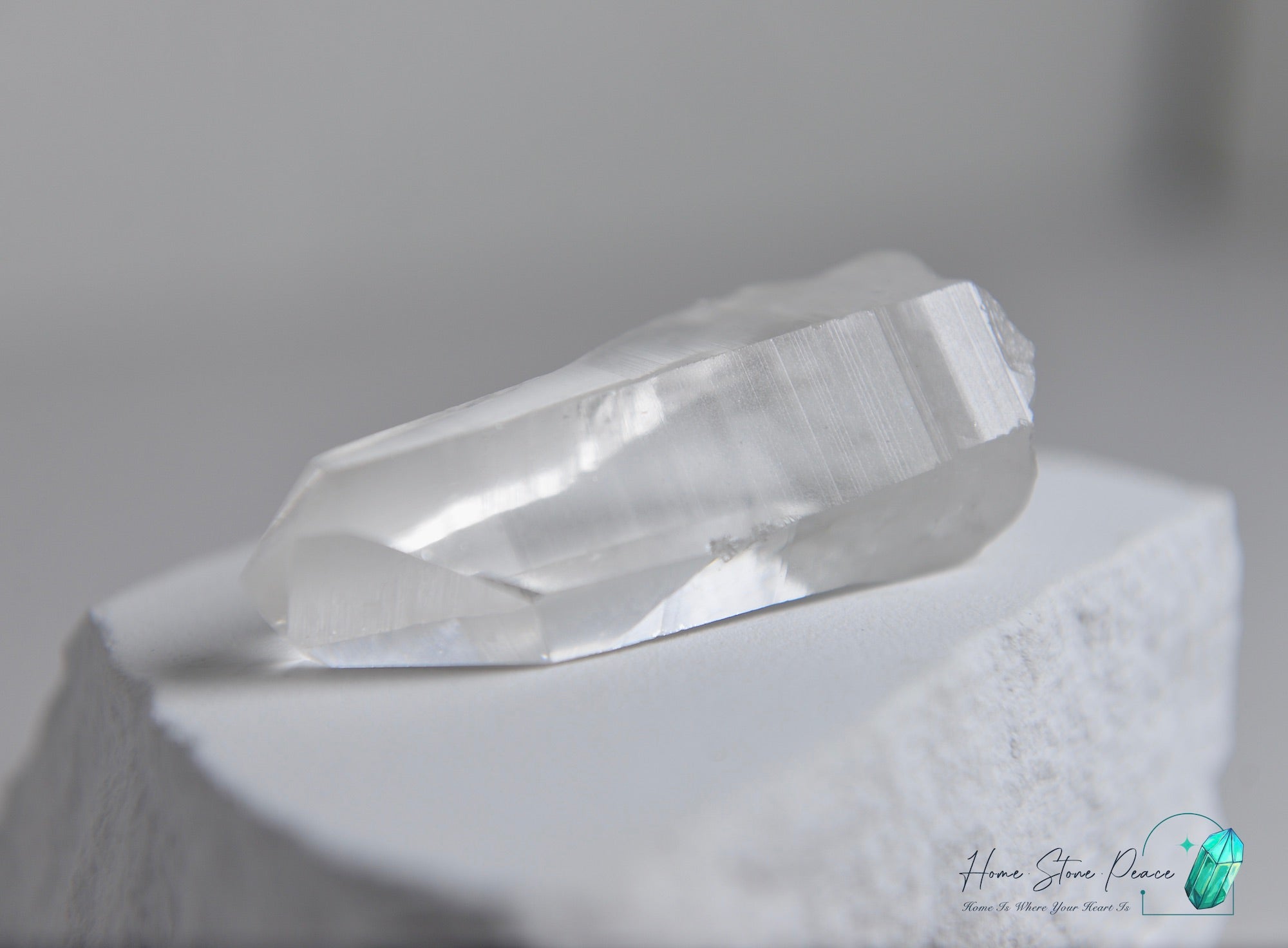 雷姆利亞水晶 Lemurian Seed Quartz