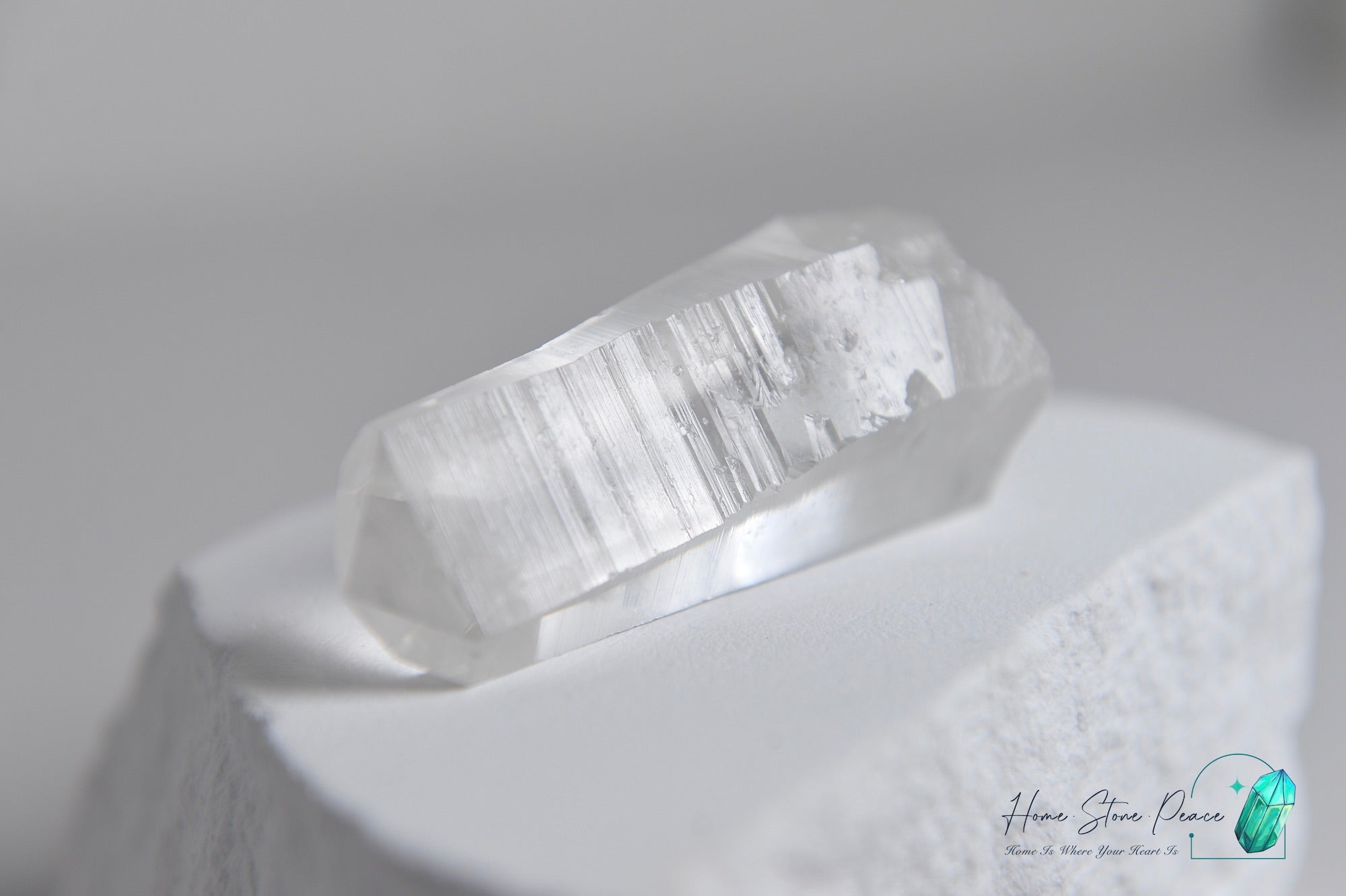 雷姆利亞水晶 Lemurian Seed Quartz