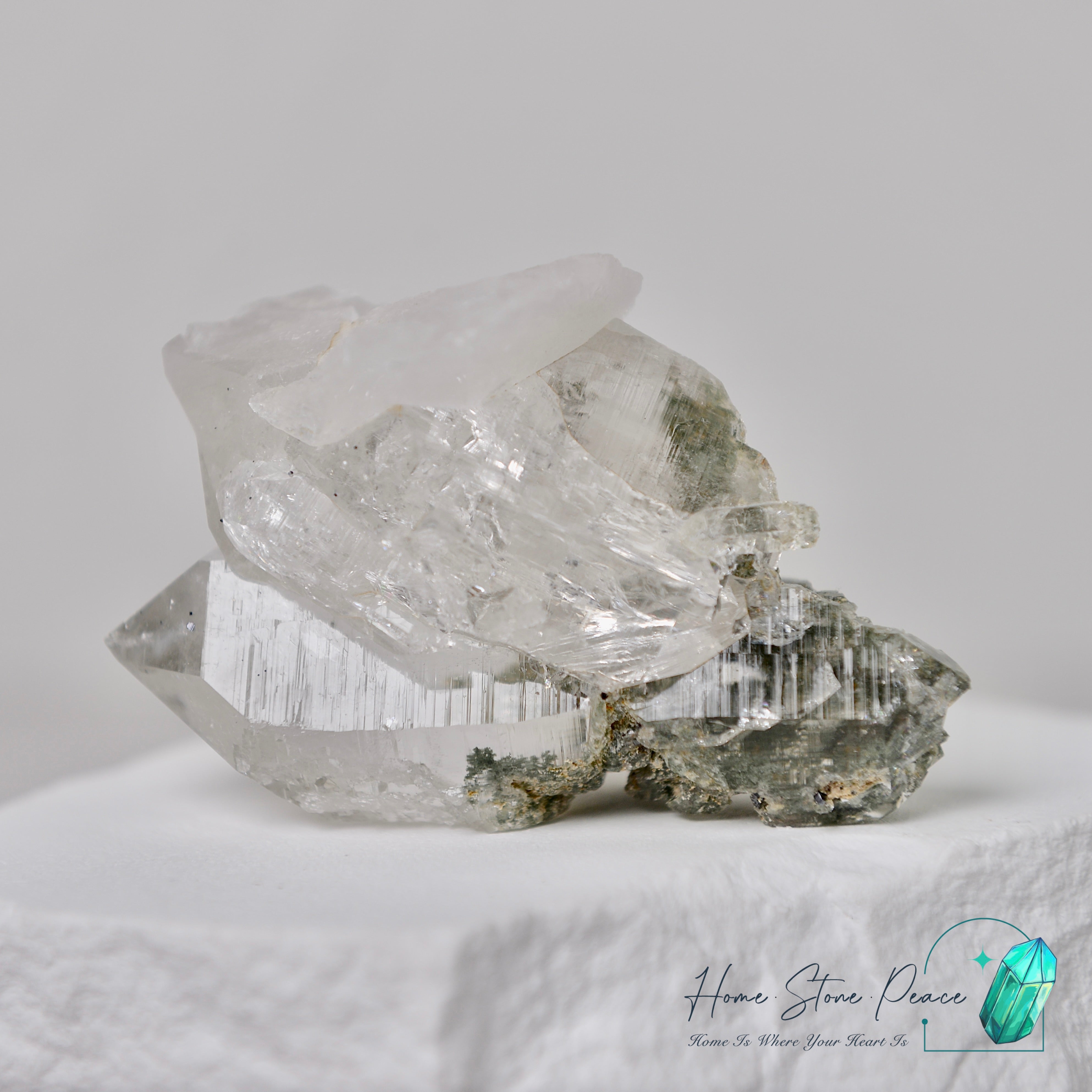 <tc>グリーンファントム入りヒマラヤ水晶（クローライト）</tc>