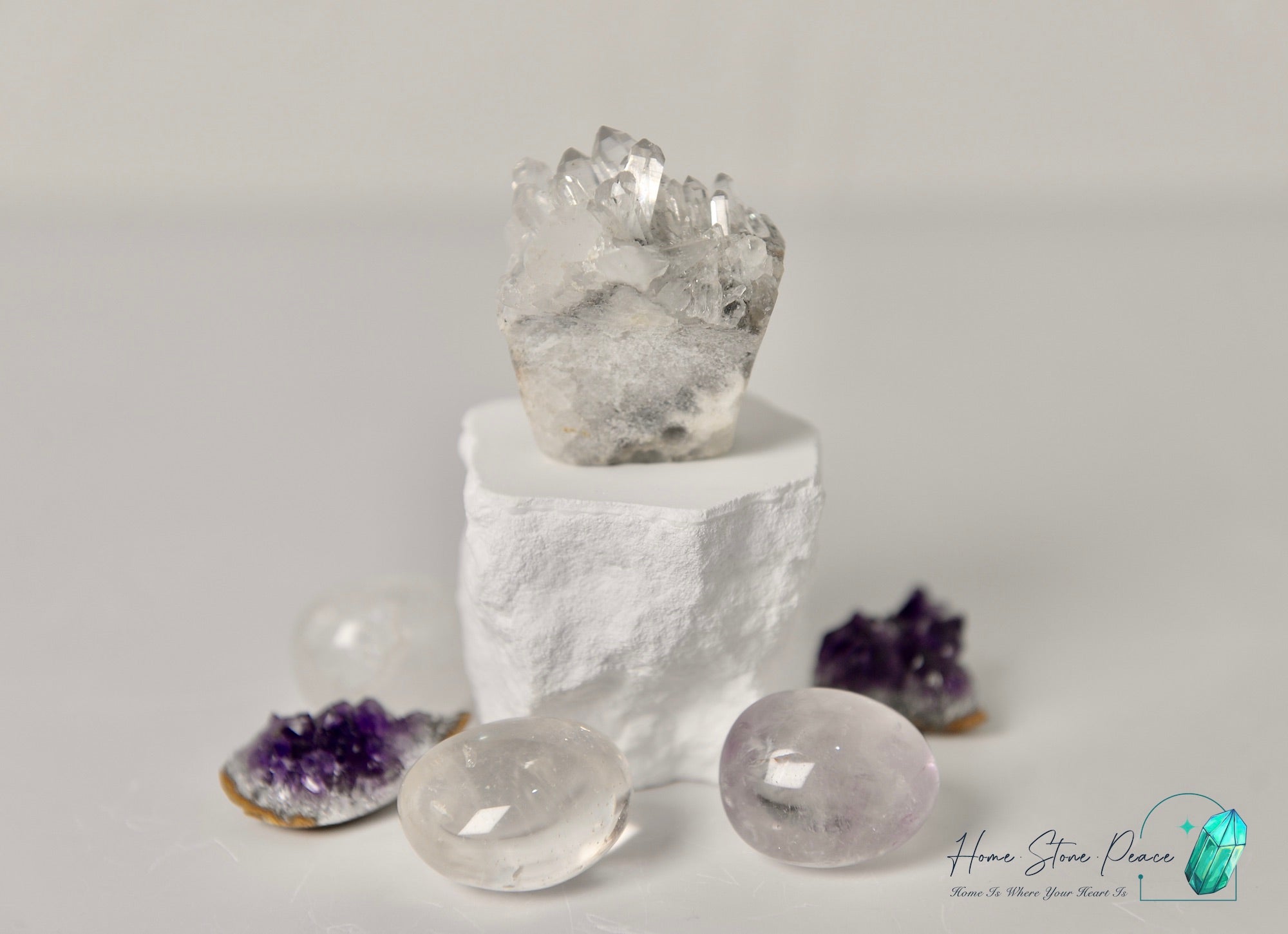 白水晶小刺蝟 Quartz Hedgehog