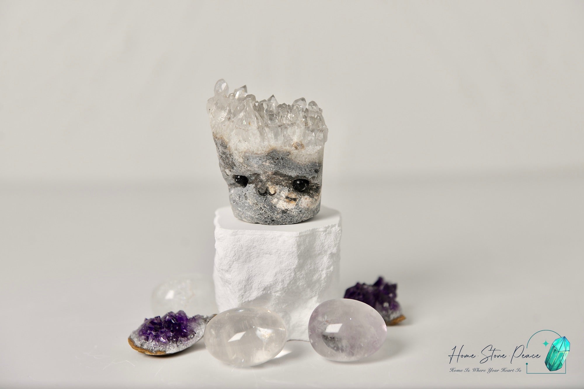 白水晶小刺蝟 Quartz Hedgehog