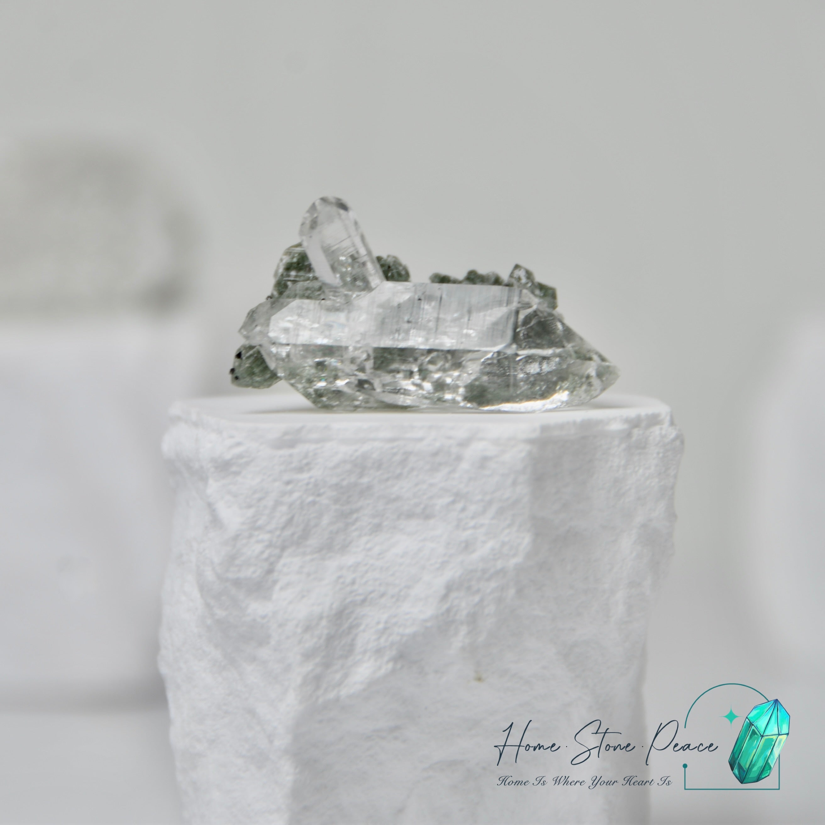 <tc>グリーンファントム入りヒマラヤ水晶（クローライト）</tc>