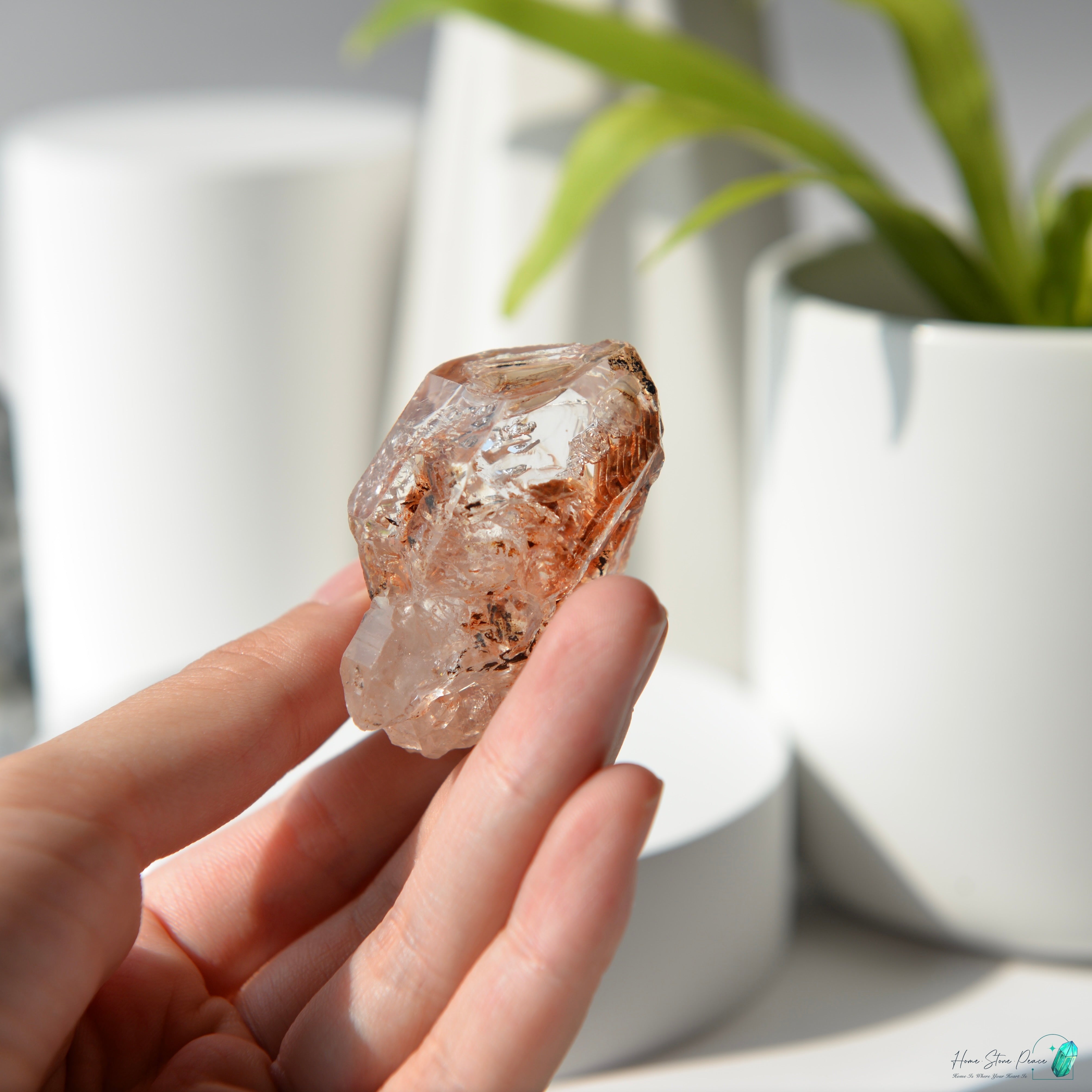 馬達加斯加紅泥骸骨水晶原石Madagascar Red Mud Skeletal Quartz