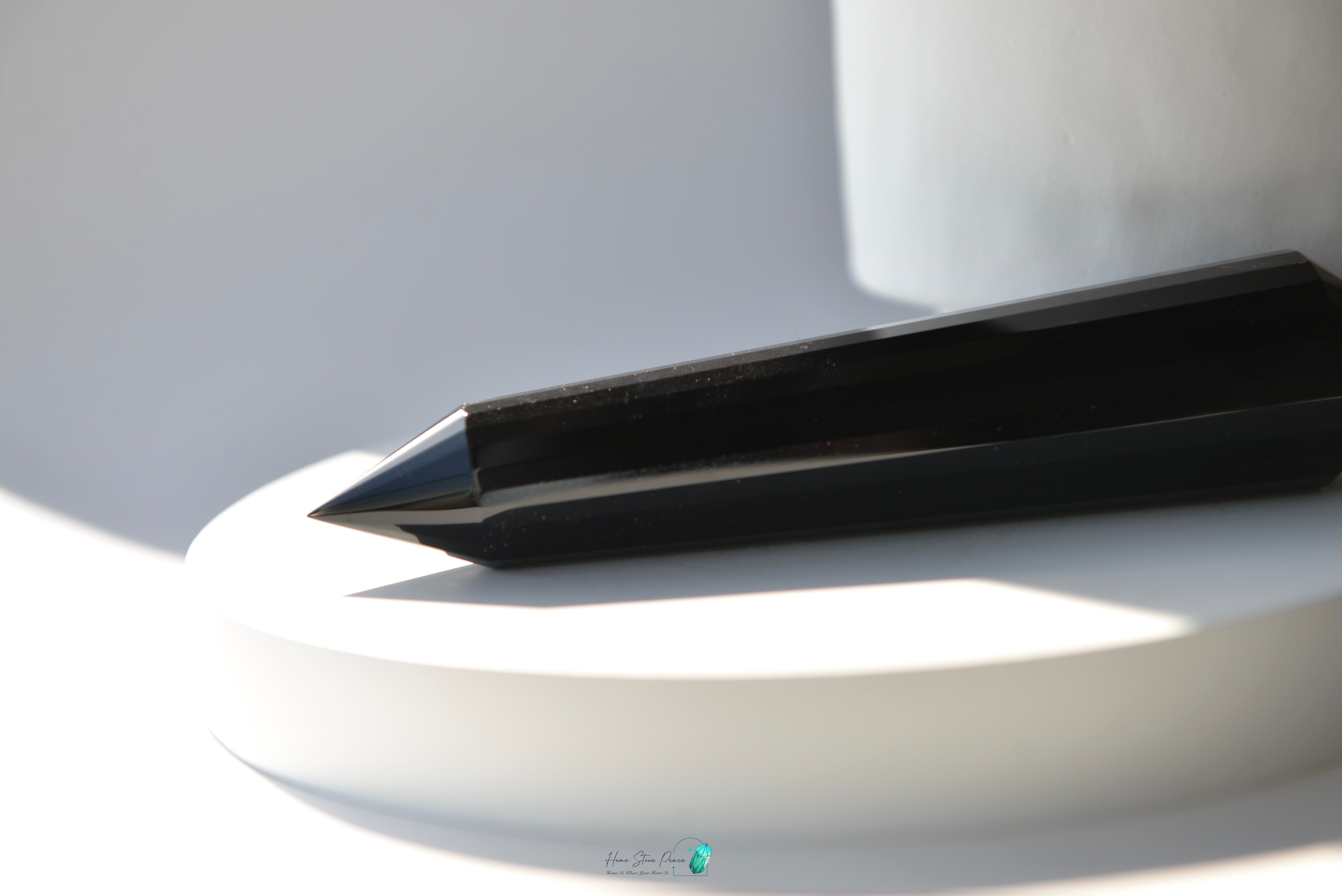 純手工沃格爾黑曜石 (24面）Handcrafted Obsidian Vogel Cut (24 sides)