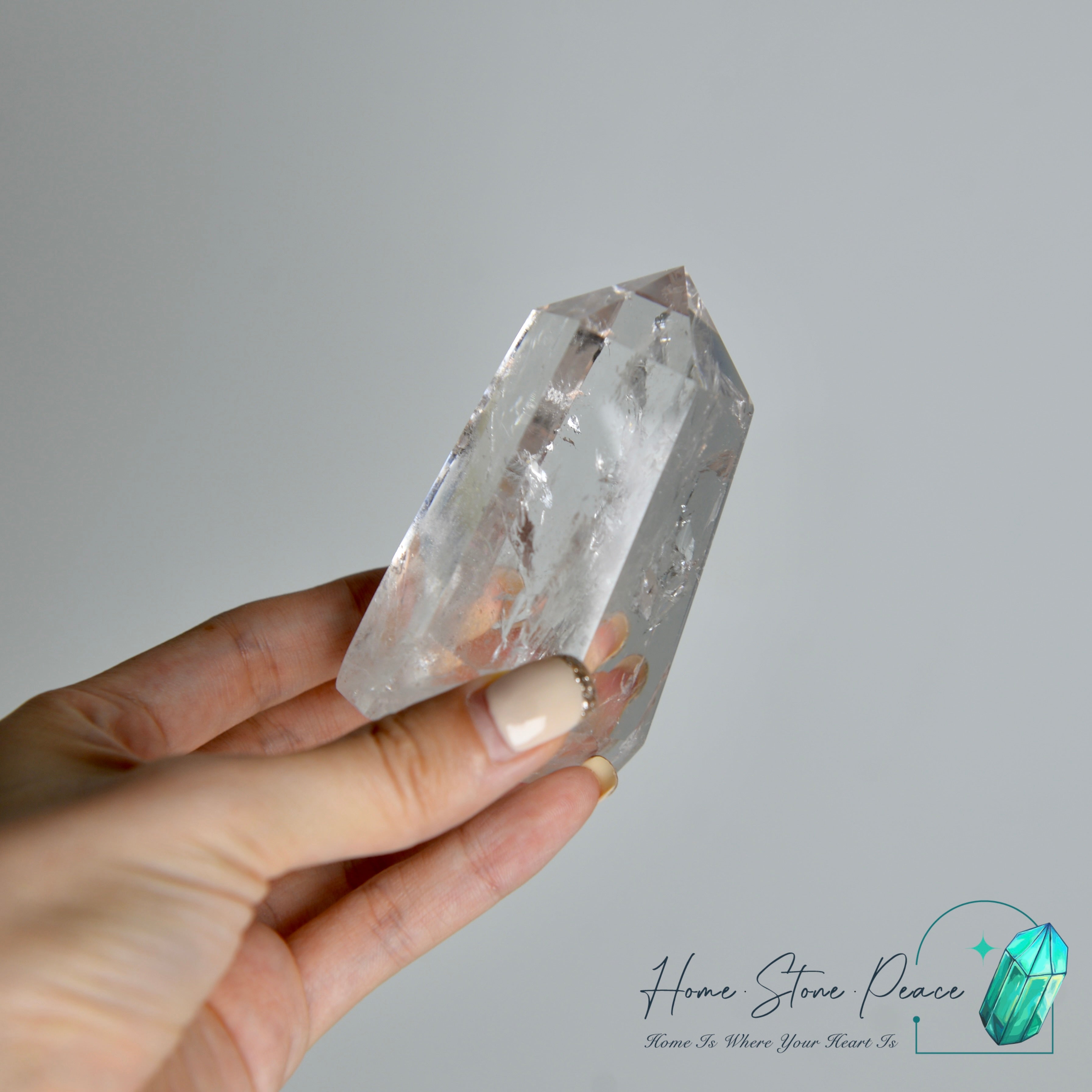 白水晶柱 Clear Quartz Tower