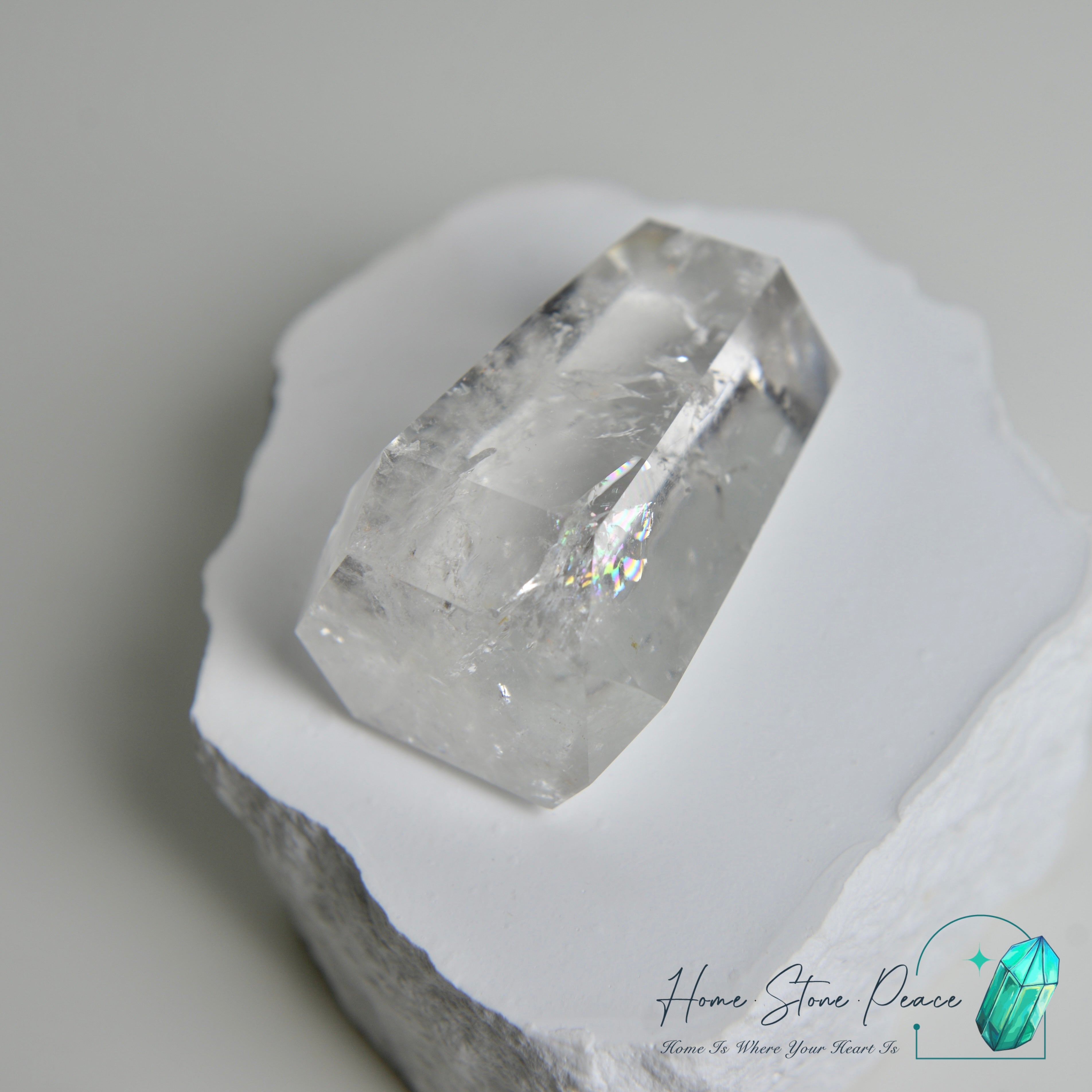 白水晶柱Clear Quartz Tower
