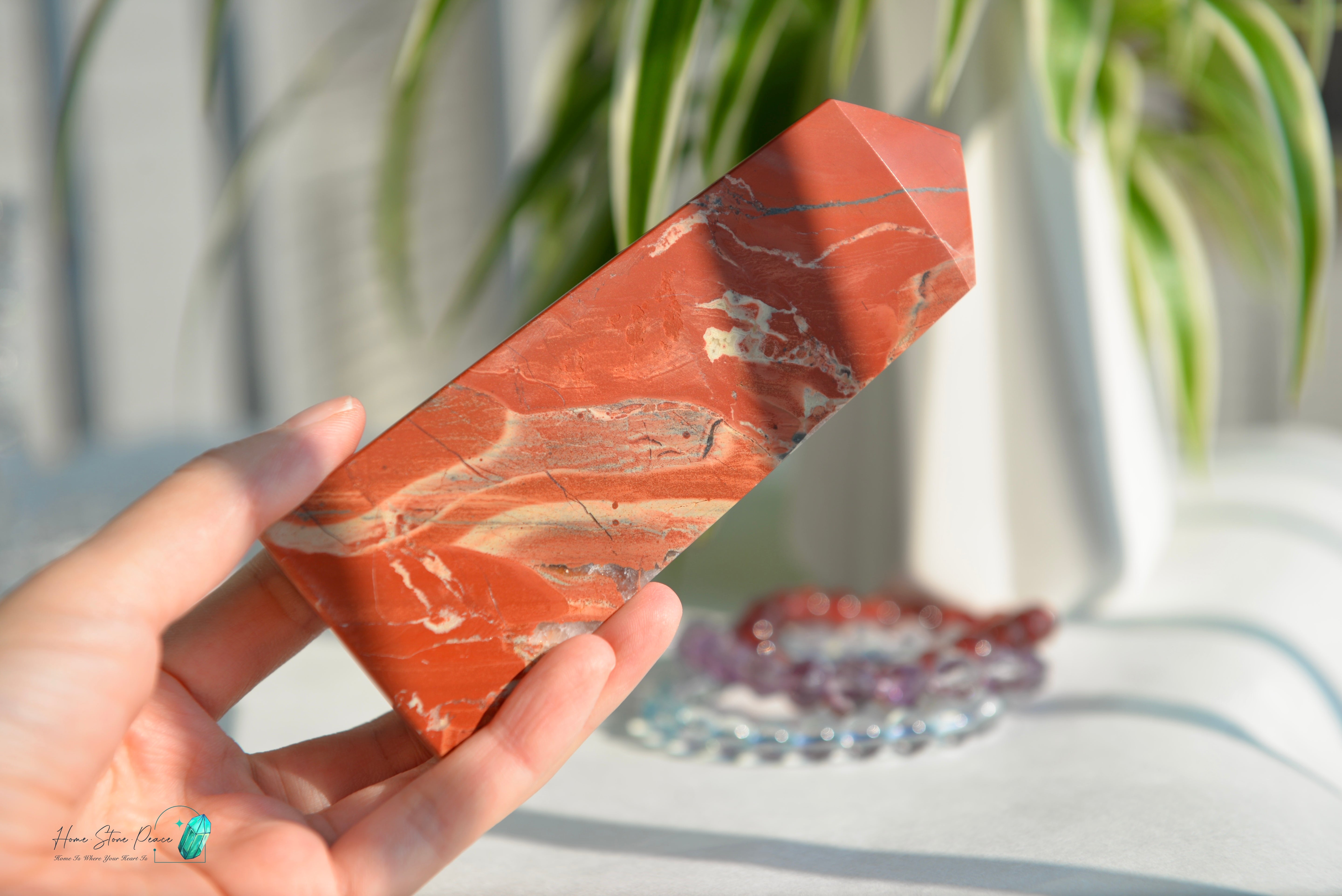 紅碧玉柱 Red Jasper Tower