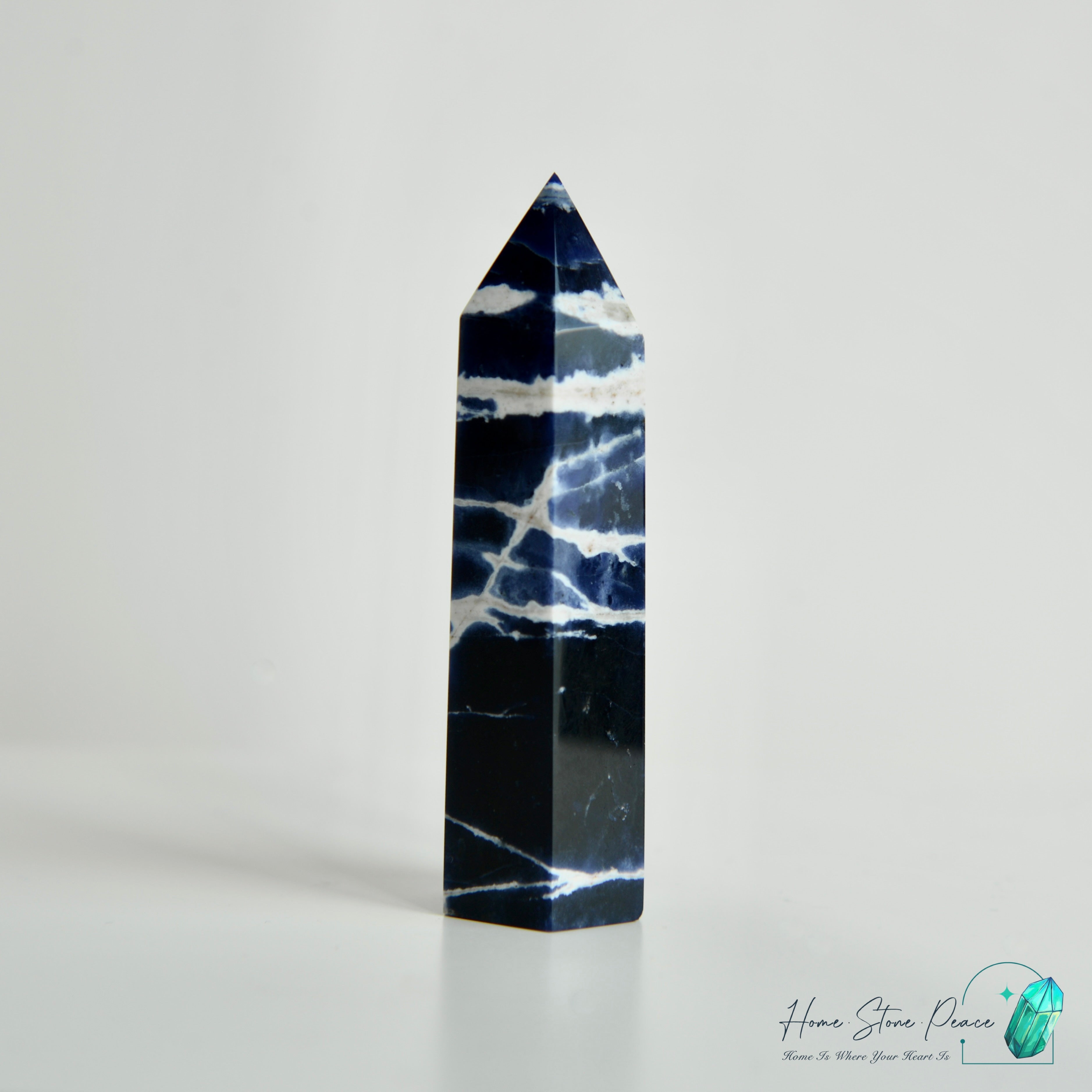 藍紋石柱 Sodalite Point