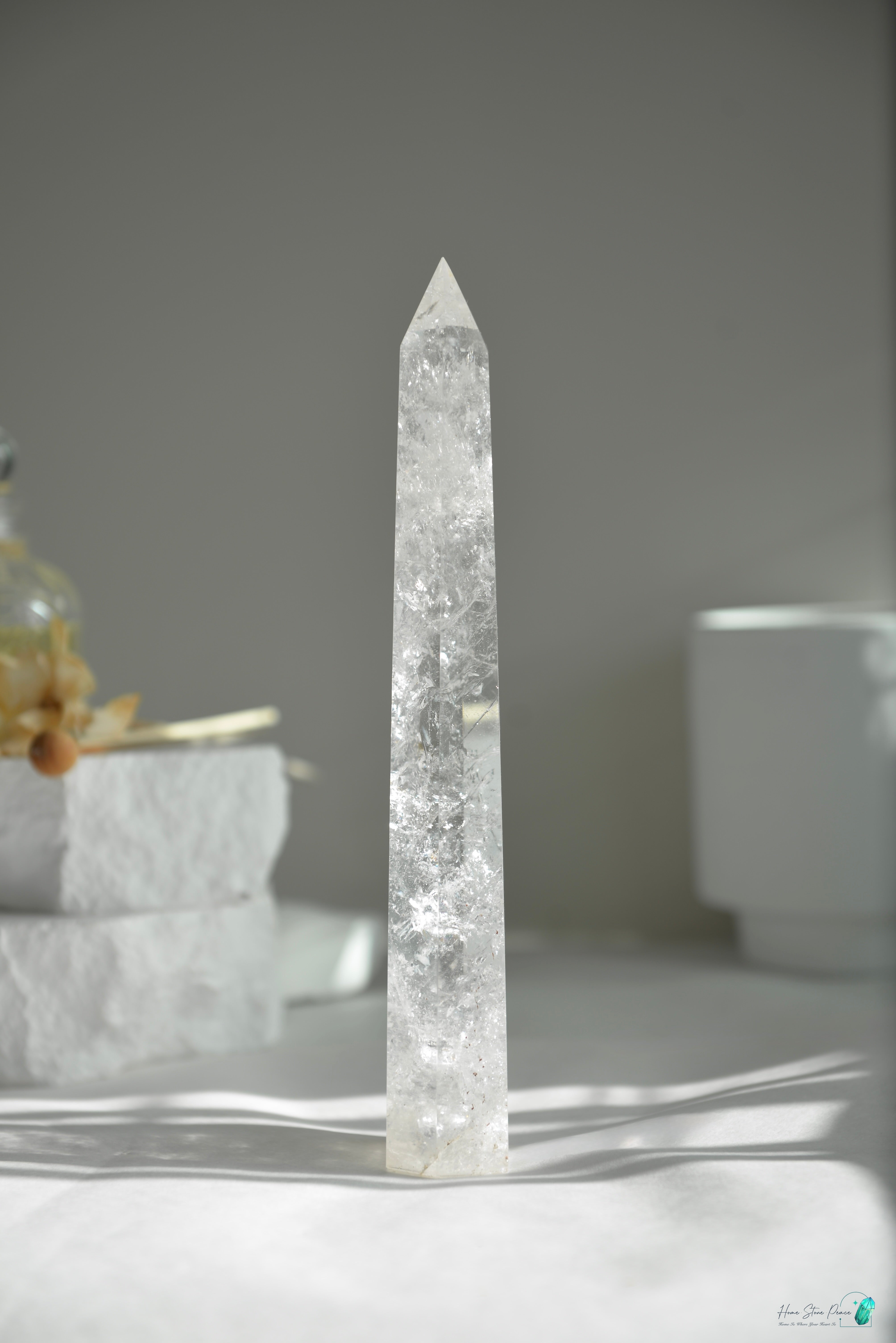 白水晶柱(大) Large Clear Quartz Tower