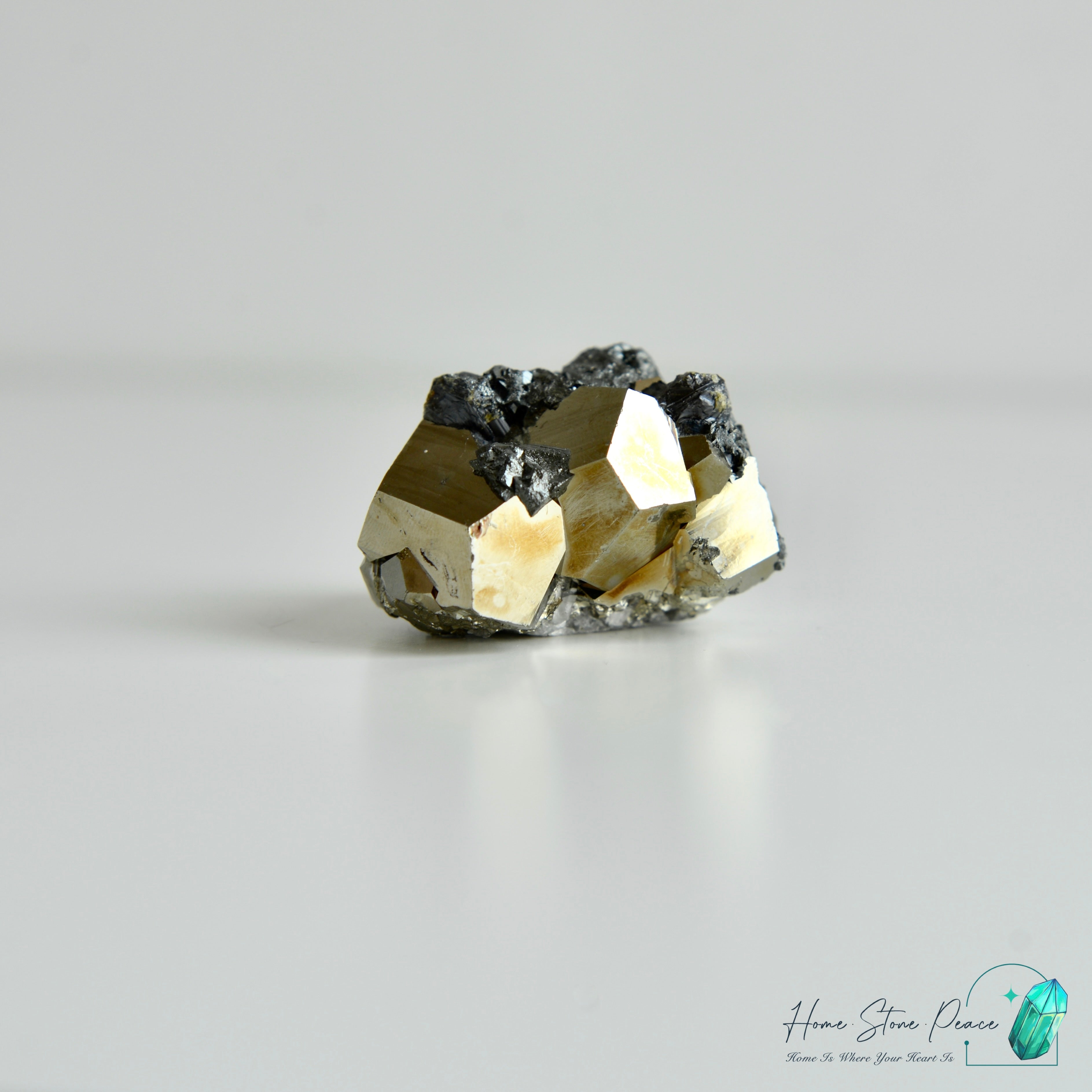 インド黃鐵礦 インドネシア産黄鉄鉱クラスター