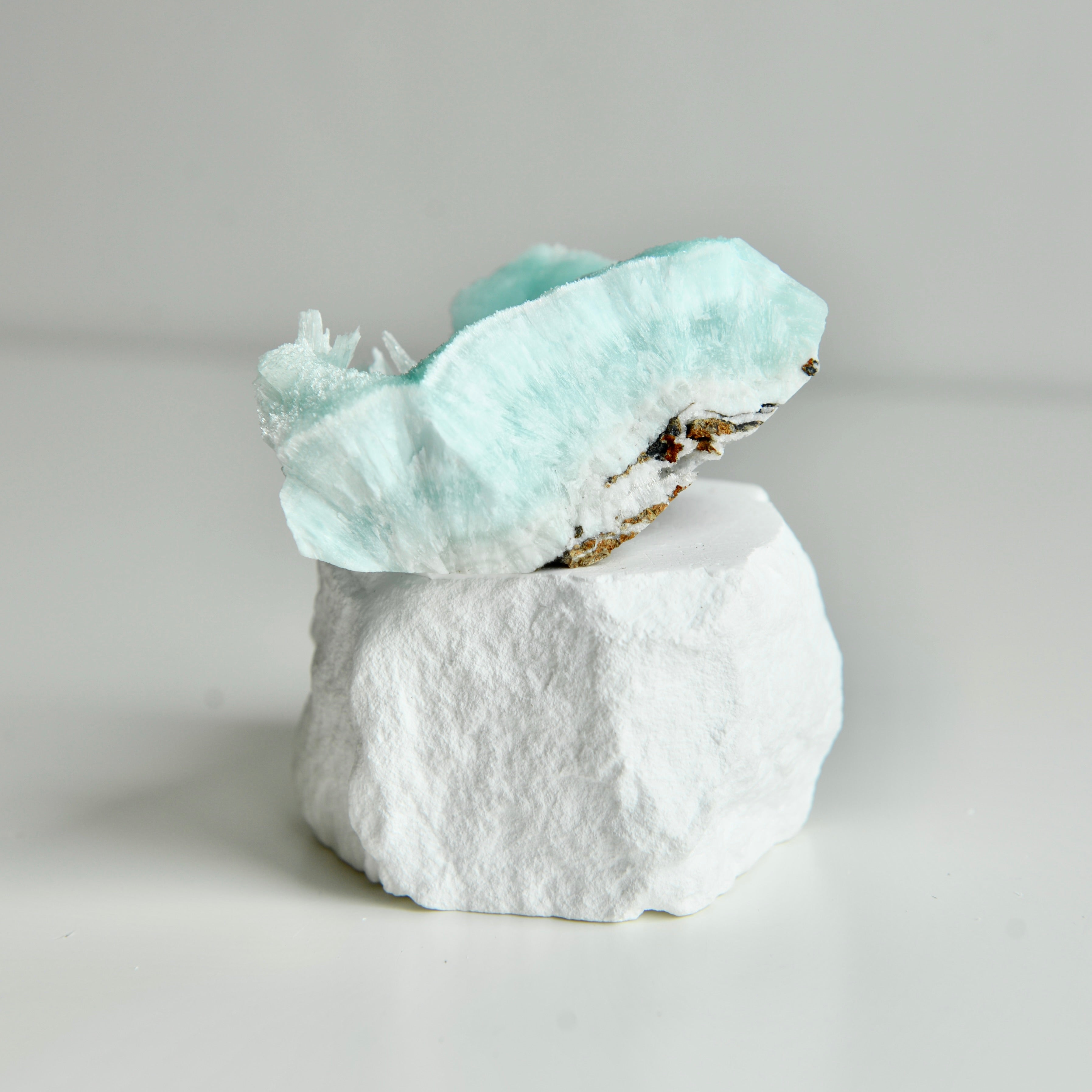 藍霰石 Blue Aragonite Cluster