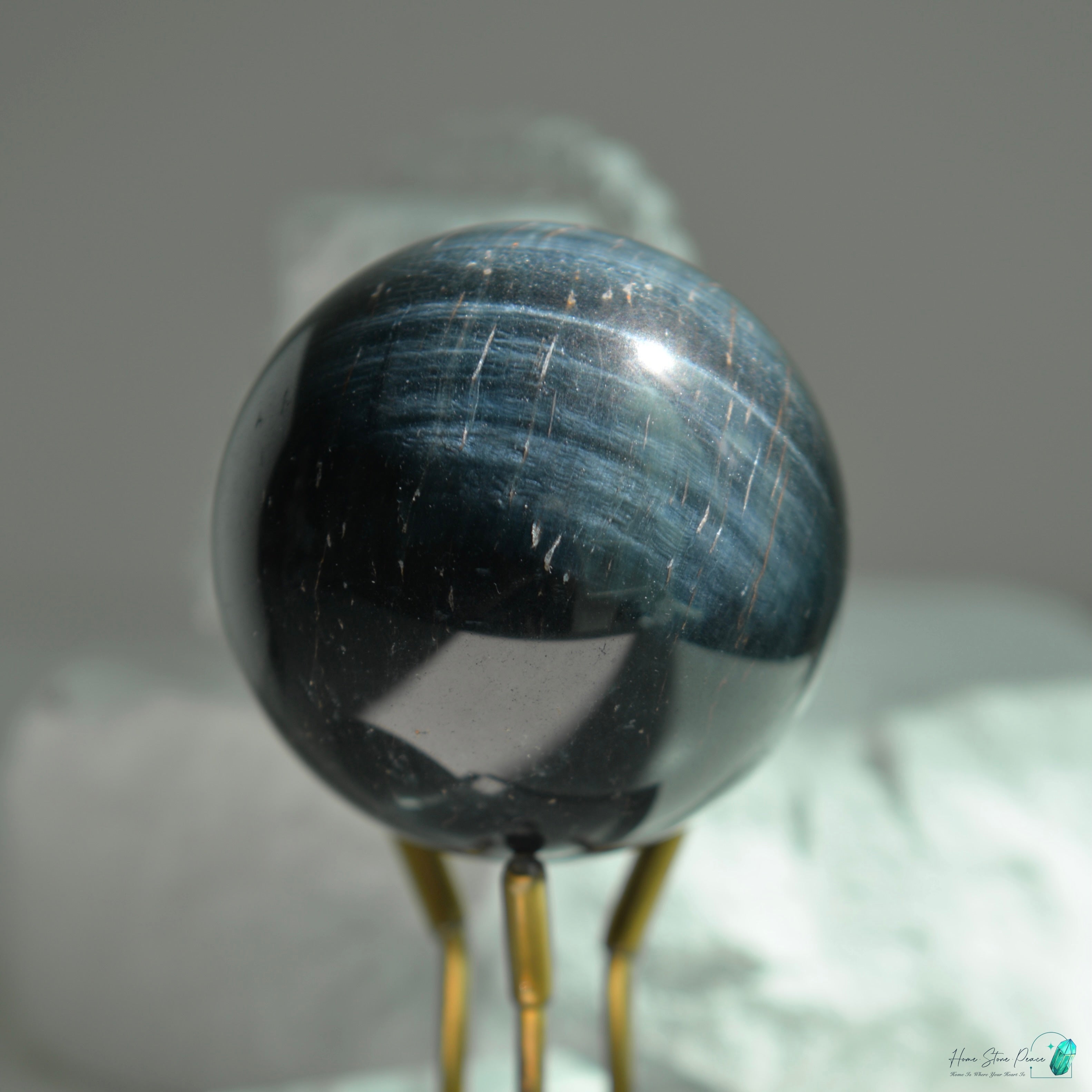 藍虎眼石球 Blue Tiger's Eye Sphere