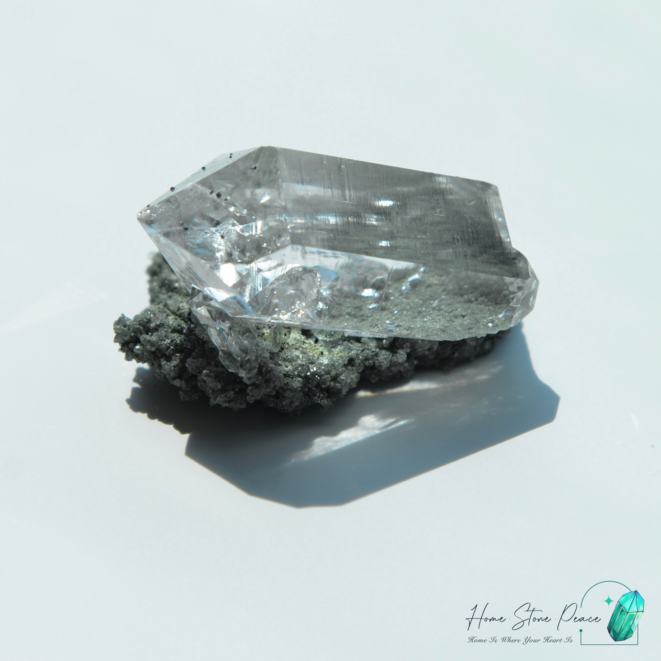 グリーンファントム入りヒマラヤ水晶（クローライト）