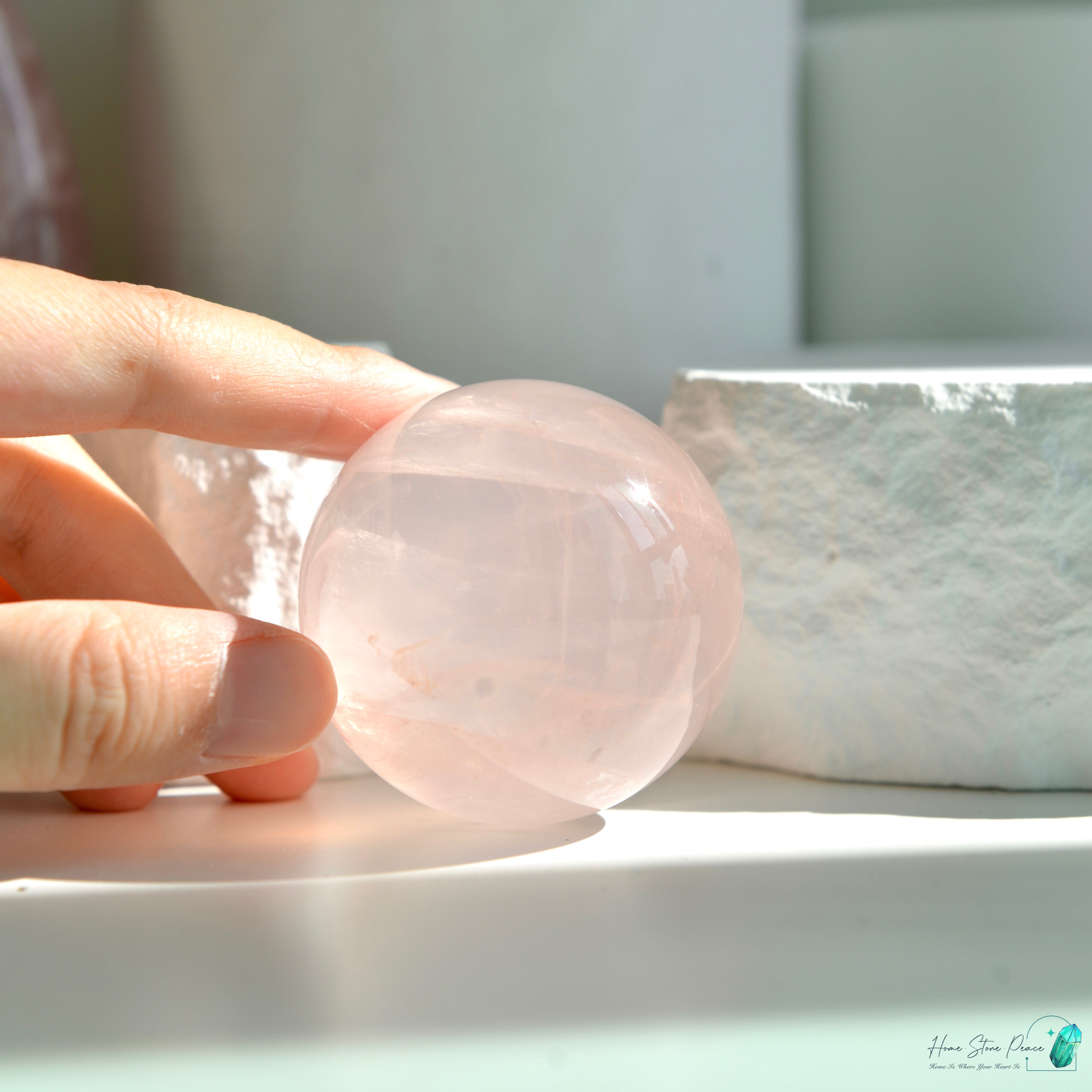 莫桑比克粉紅水晶球 Mozambique Rose Quartz Sphere
