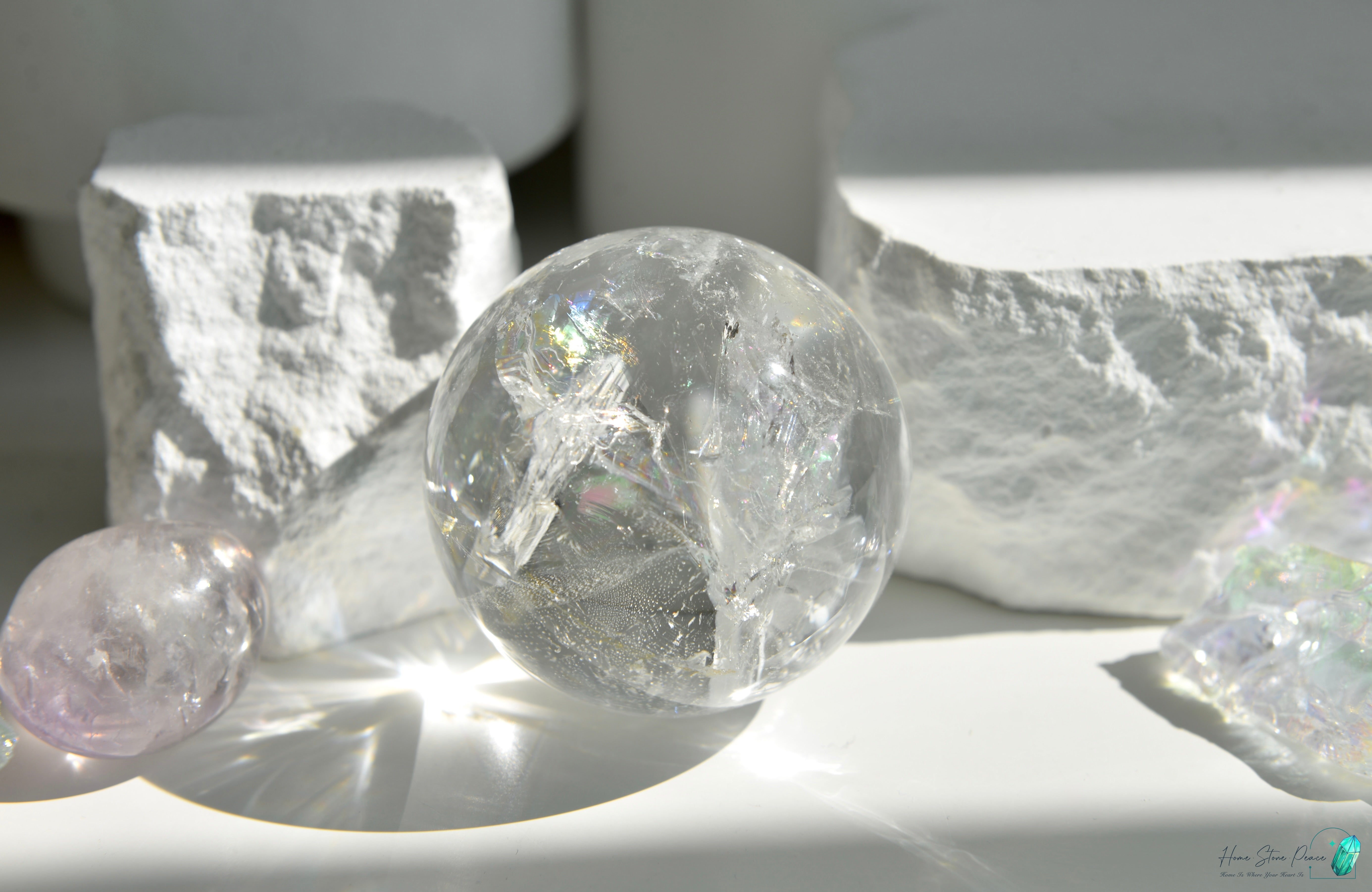 彩虹白水晶黃膠花共生水晶球 Clear Quartz Sphere with Rainbows & Golden Healer