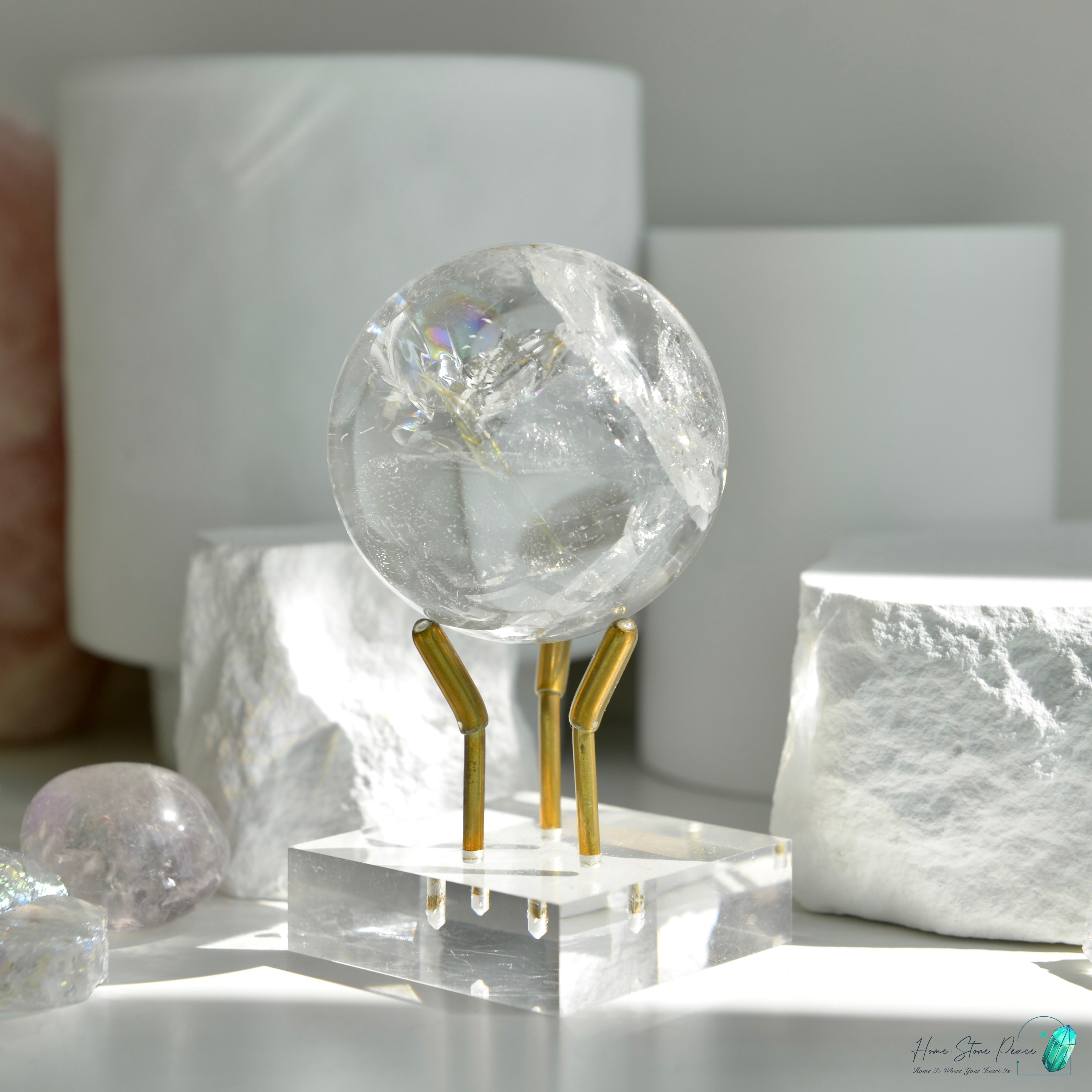 彩虹白水晶黃膠花共生水晶球 Clear Quartz Sphere with Rainbows & Golden Healer