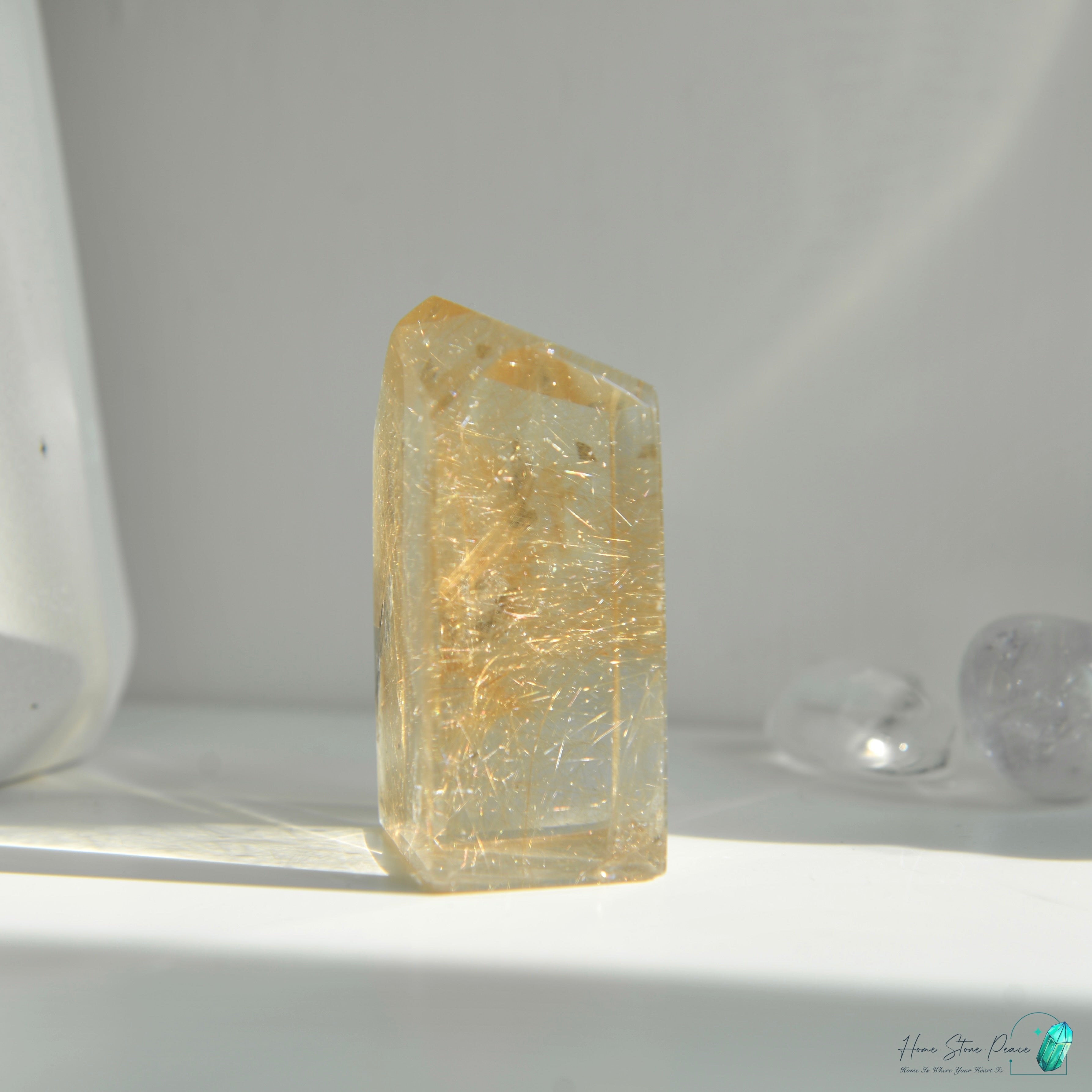 巴西金髮晶三角柱 ブラジル産ゴールドルチル三角塔