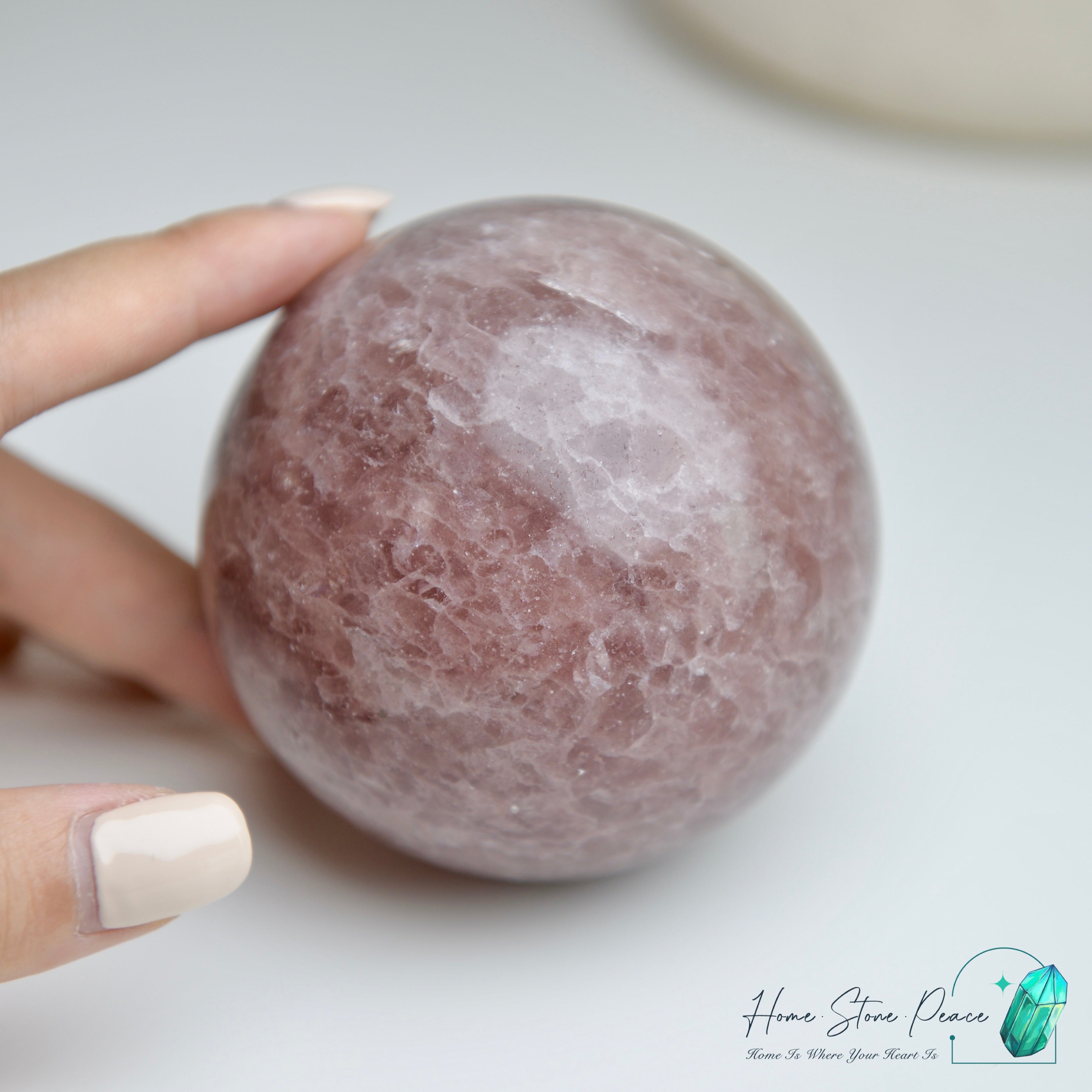 草莓晶球 Strawberry Quartz Sphere