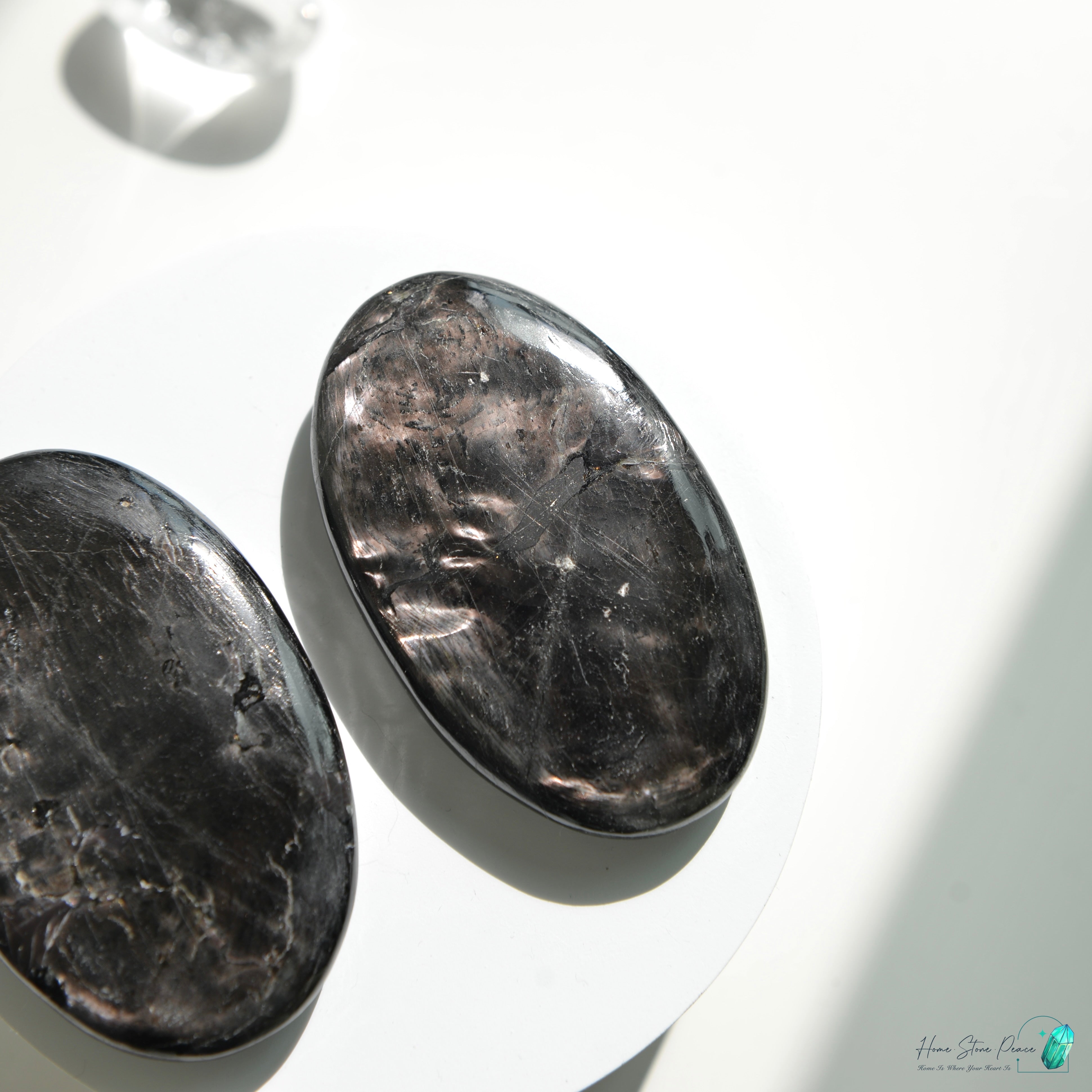 蘇輝石（金運石）手握り石 Hypersthene Palm Stone