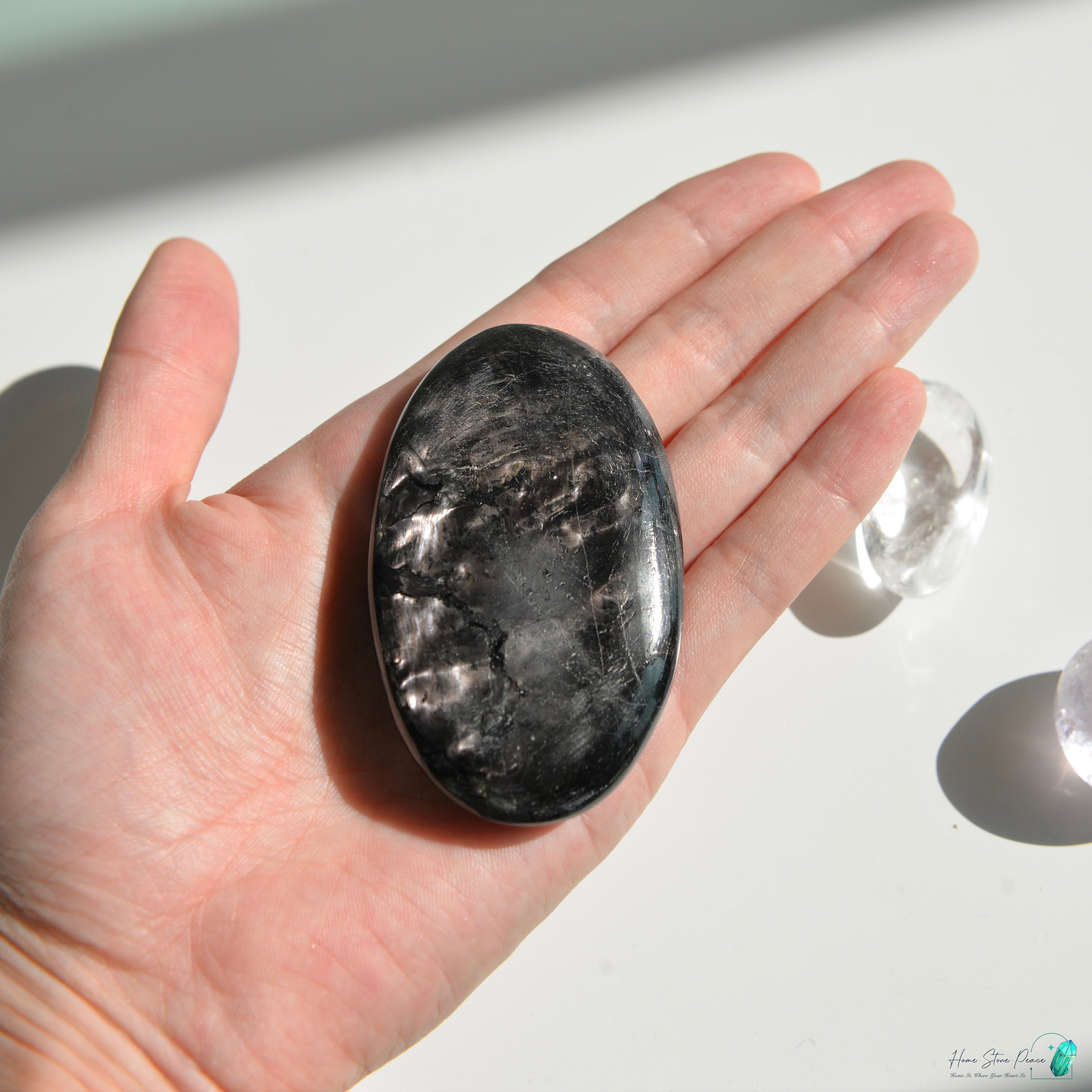 蘇輝石（金運石）手握り石 Hypersthene Palm Stone