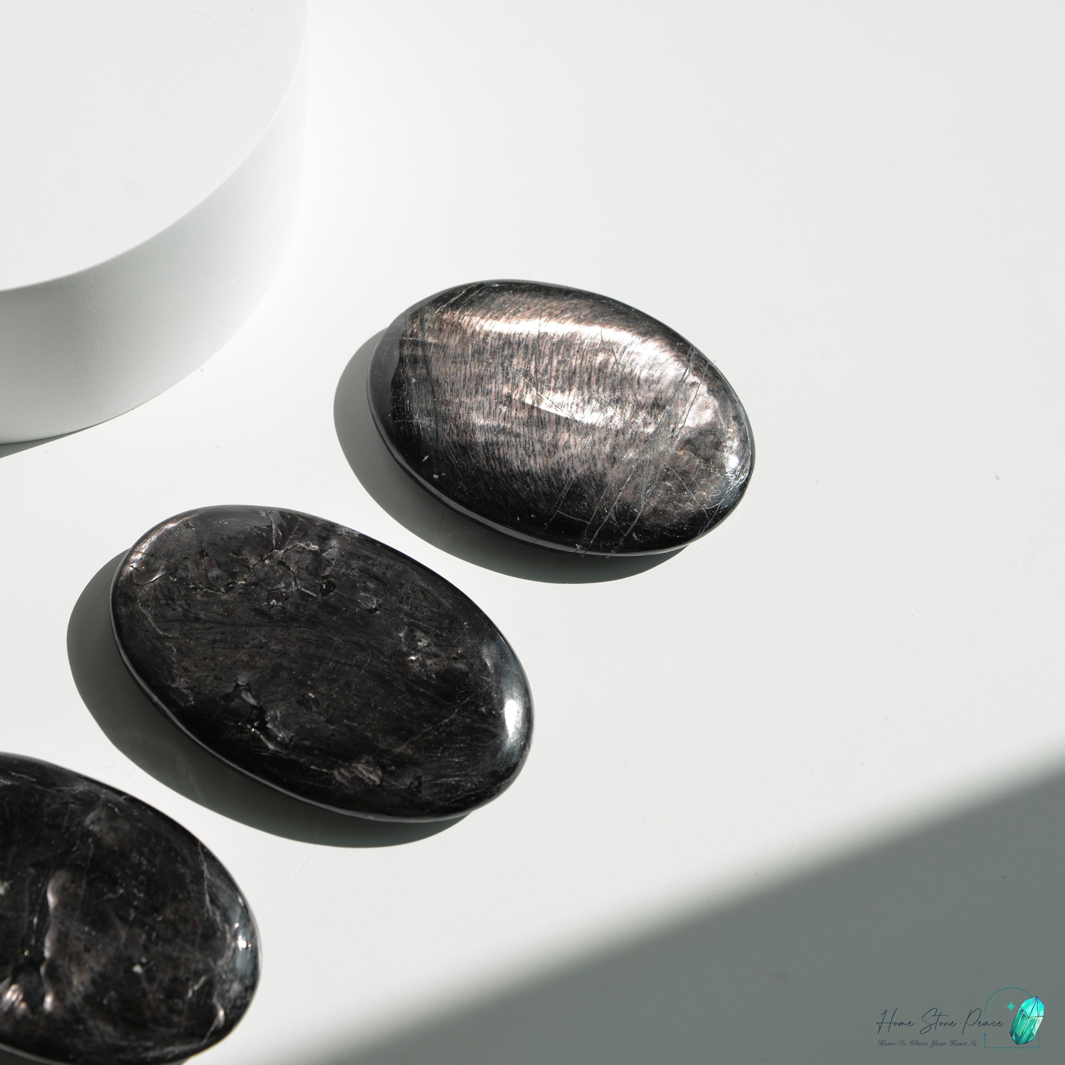 蘇輝石（金運石）手握り石 Hypersthene Palm Stone