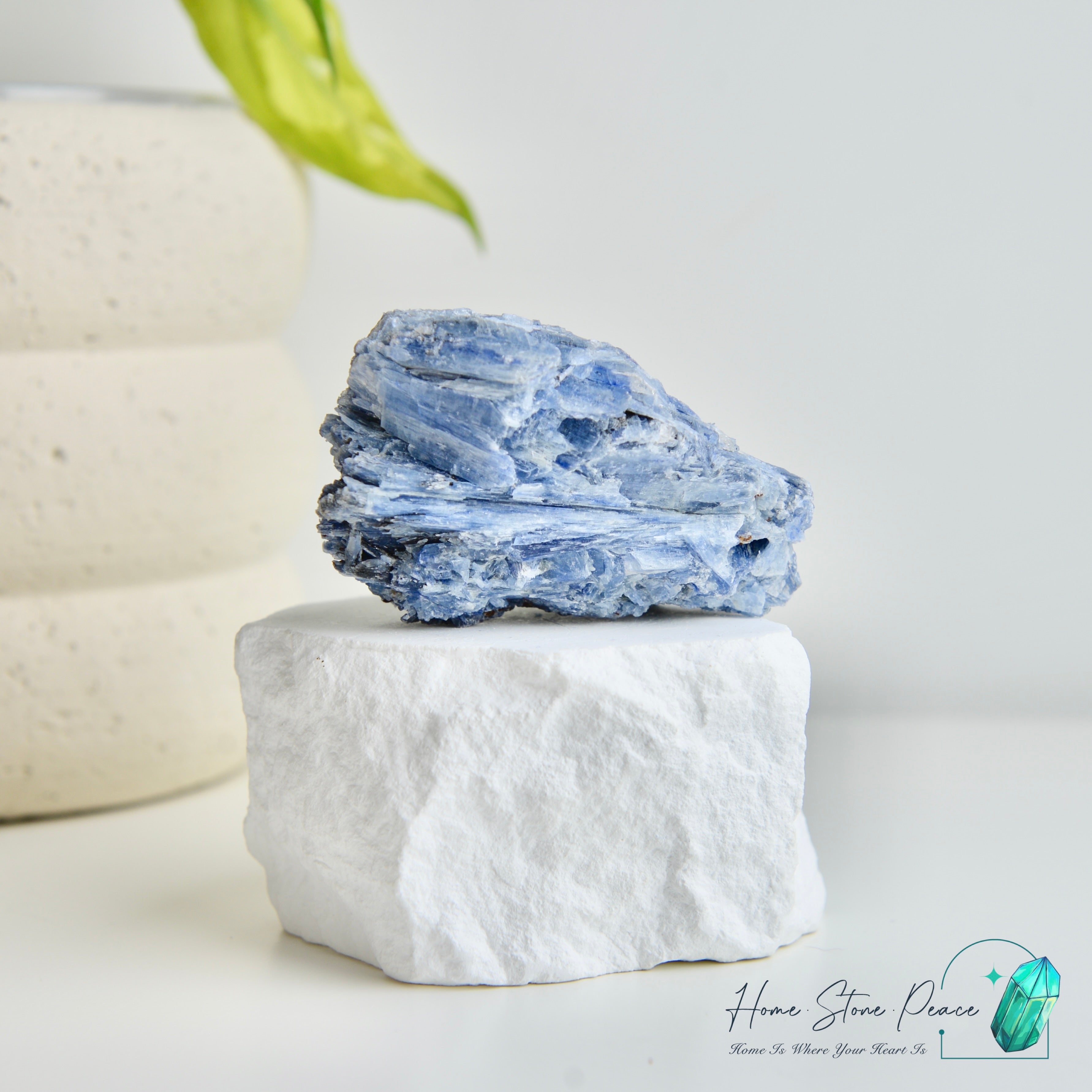 藍晶石原石塊 Blue Kyanite Cluster