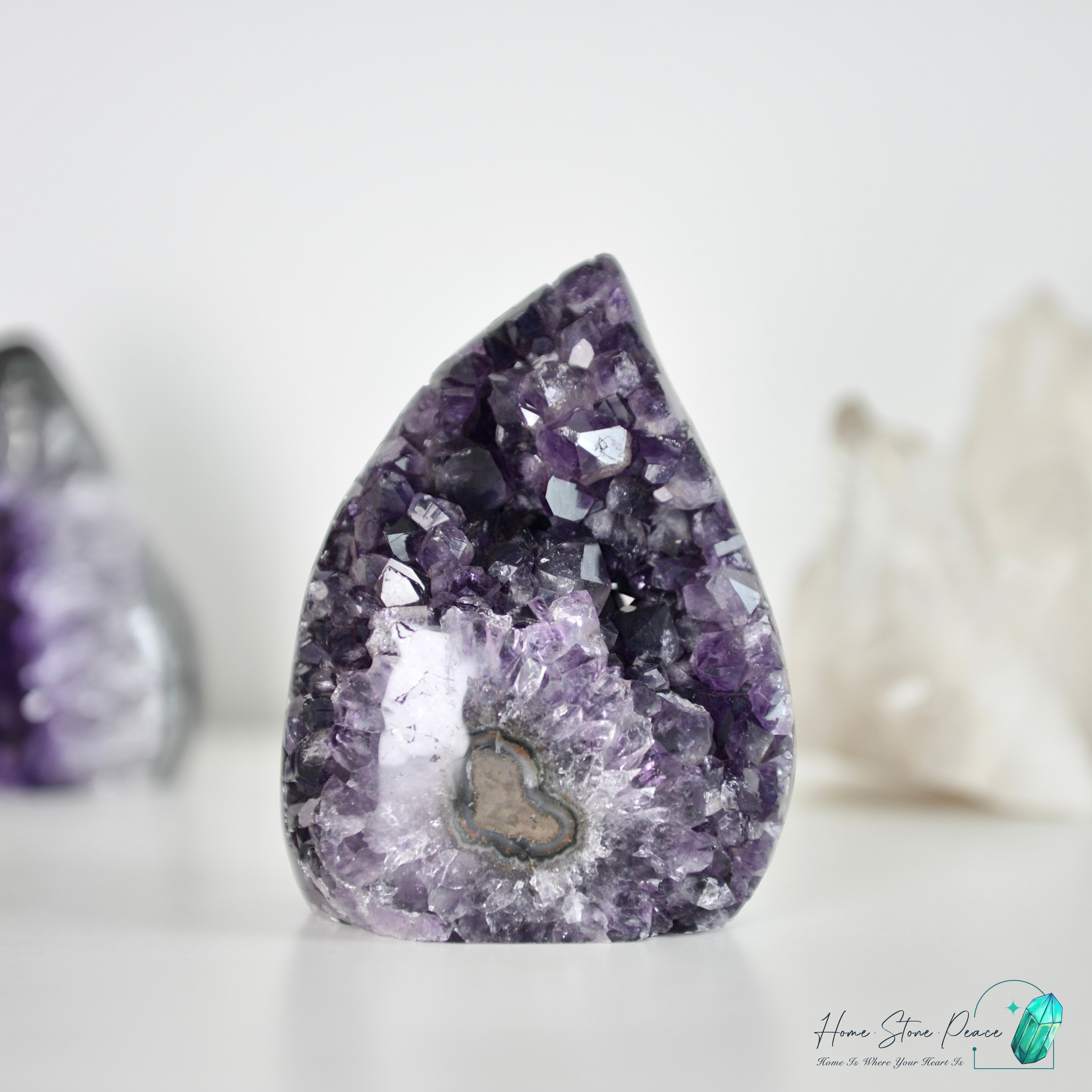 紫水晶火焰（含財眼）Amethyst Flame with Stalactite Eye