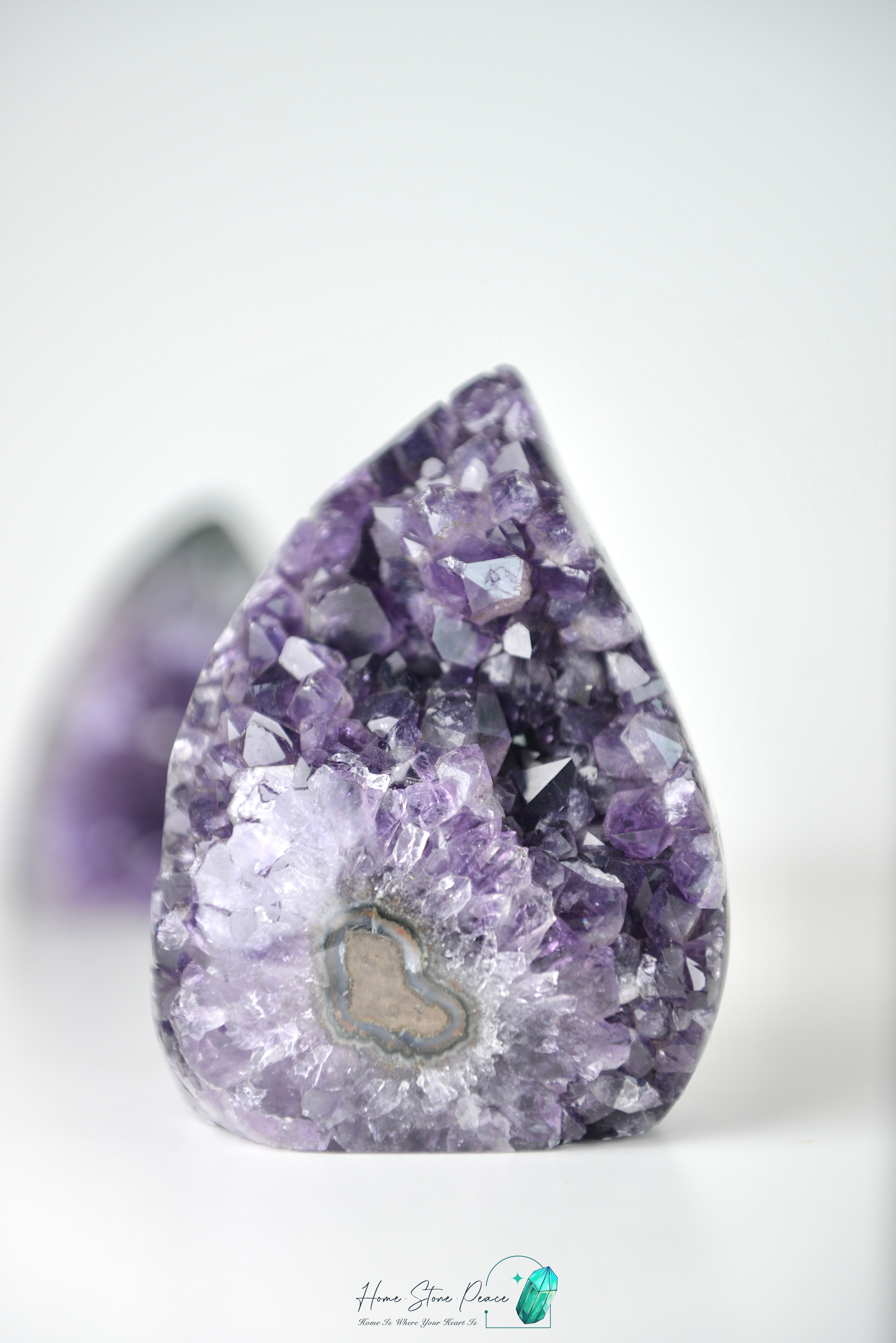 紫水晶火焰（含財眼）Amethyst Flame with Stalactite Eye