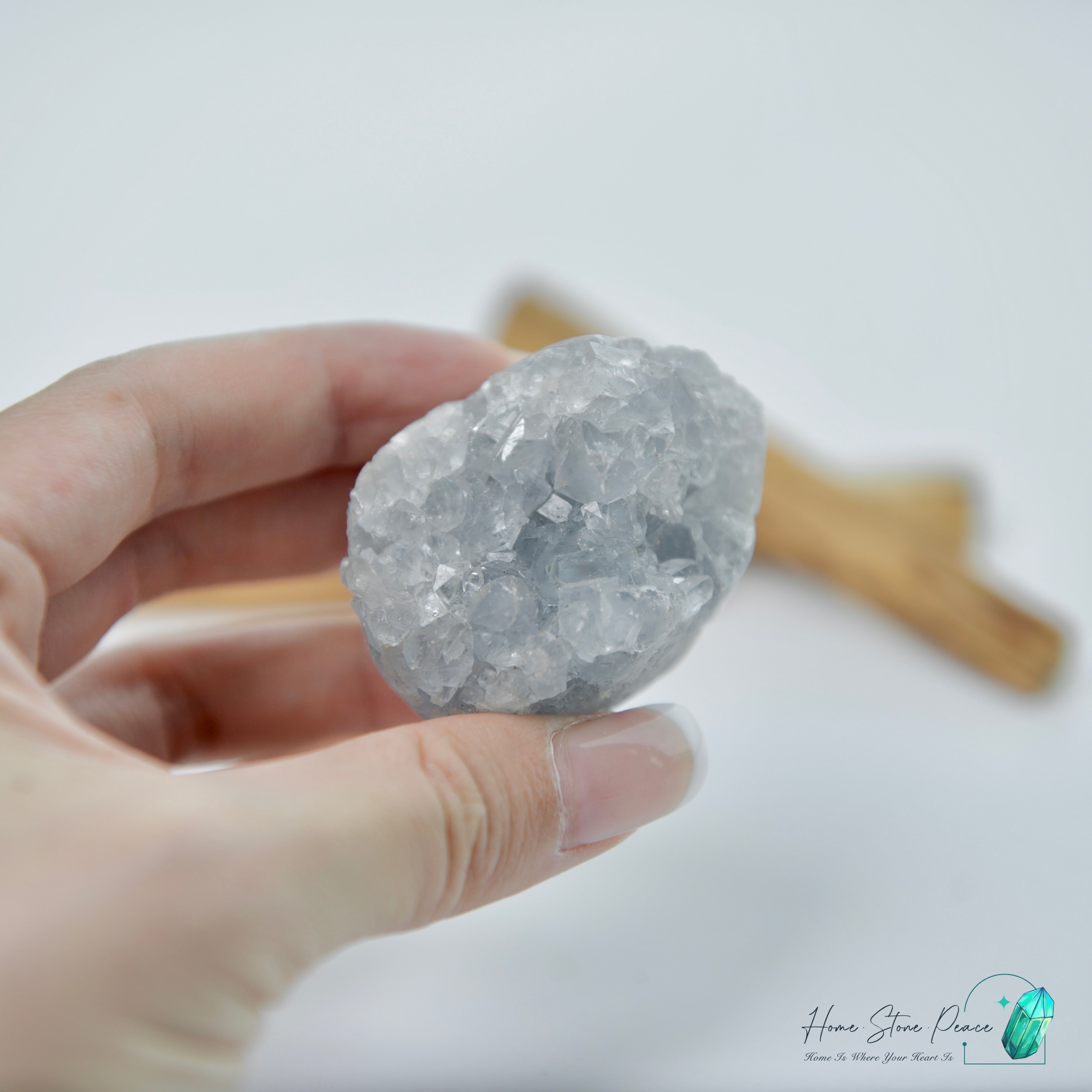 小天青石タンパク質 ベビーセレスタイトの卵