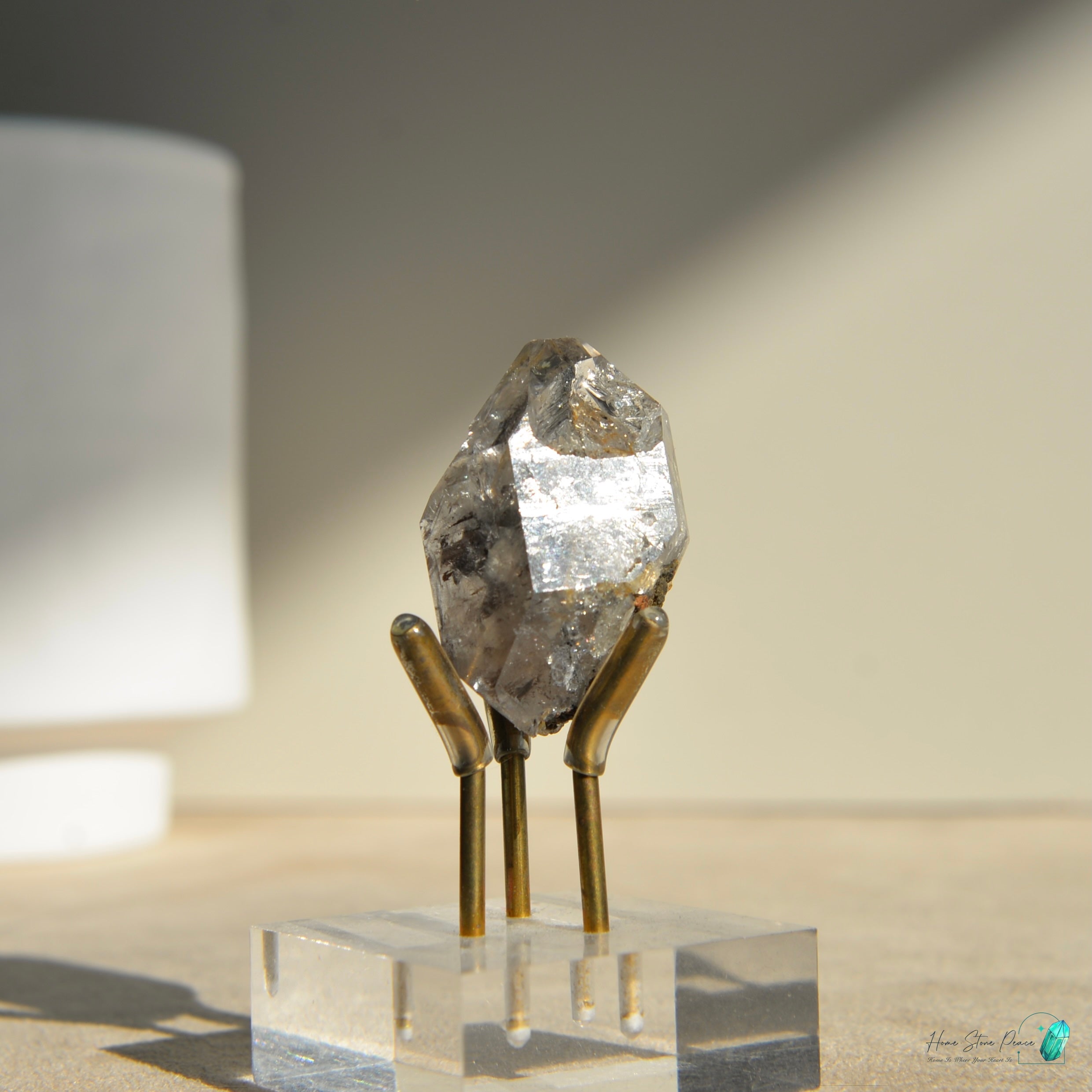 美國紐約黑金赫基蒙鑽石 New York Herkimer Diamond with Golden Healer & Hydrocarbon