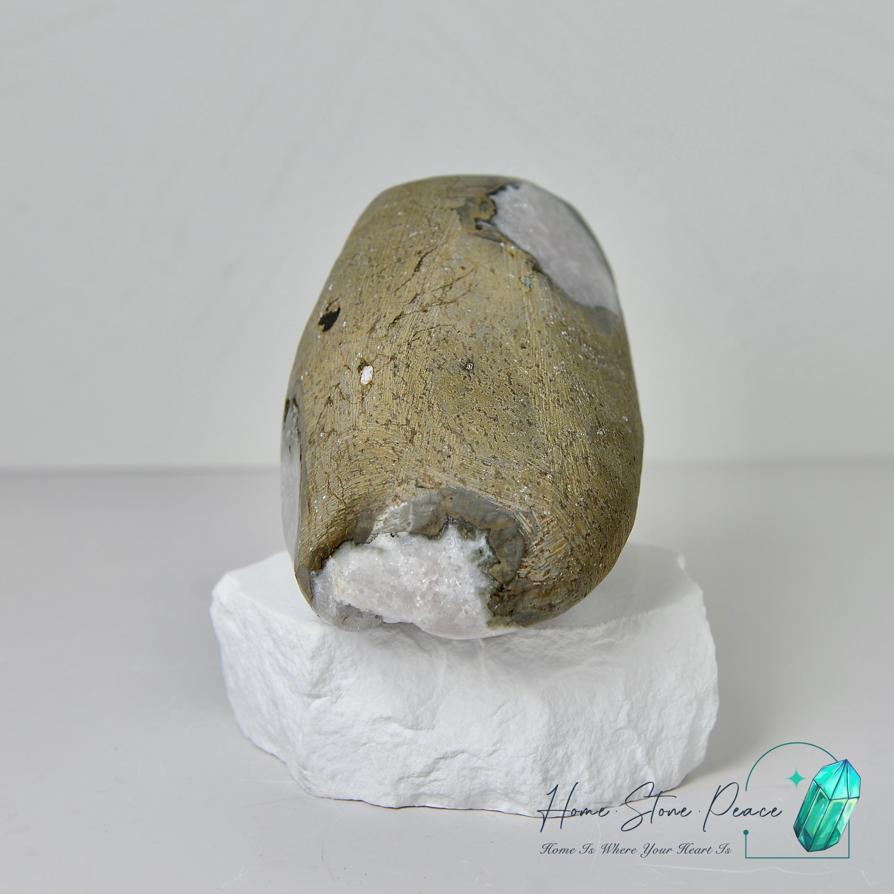 淺紫水晶方解石共生晶洞 Lavender Amethyst and Calcite Geode