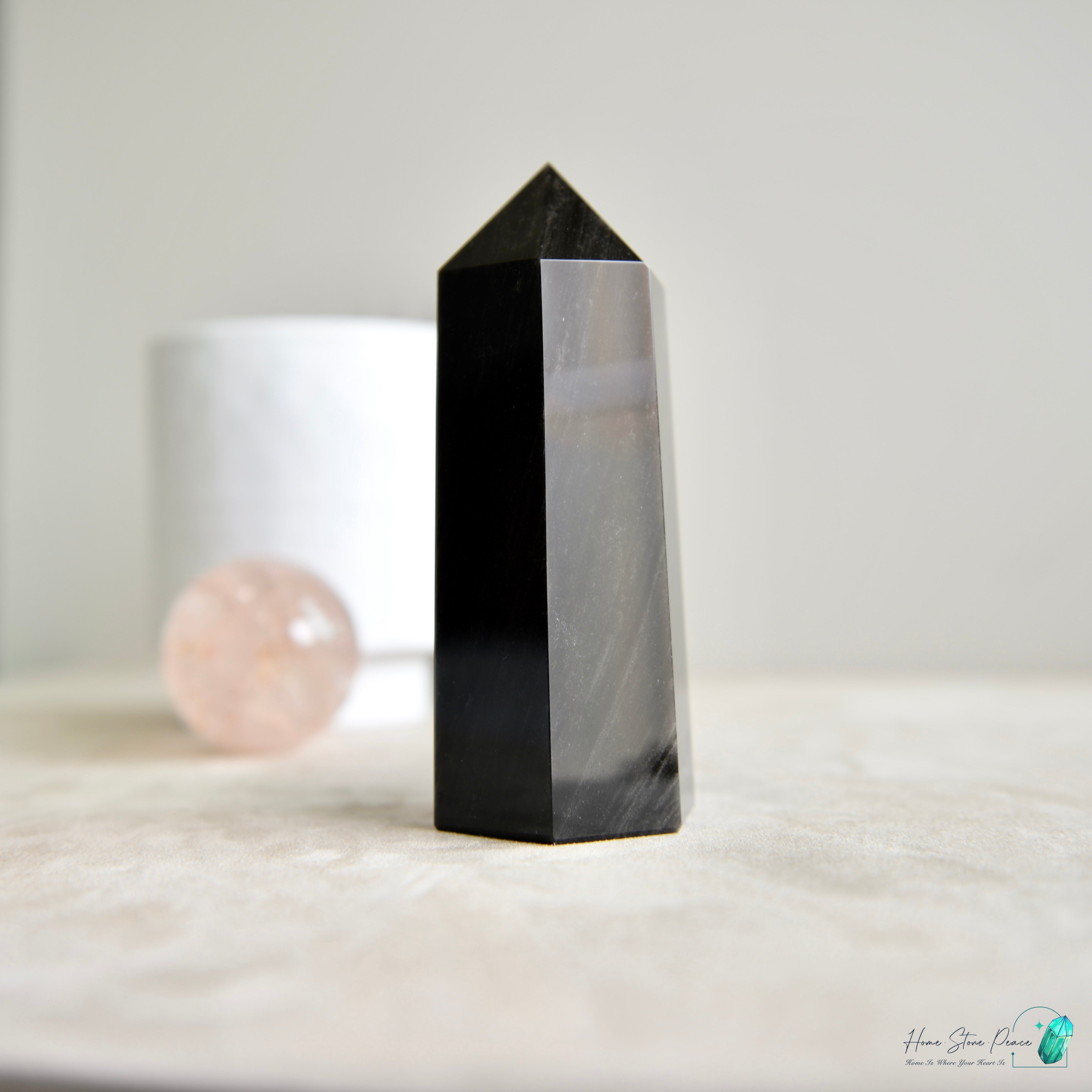 銀曜石柱(中型) Silver Sheen Obsidian Tower (Palm-Size)