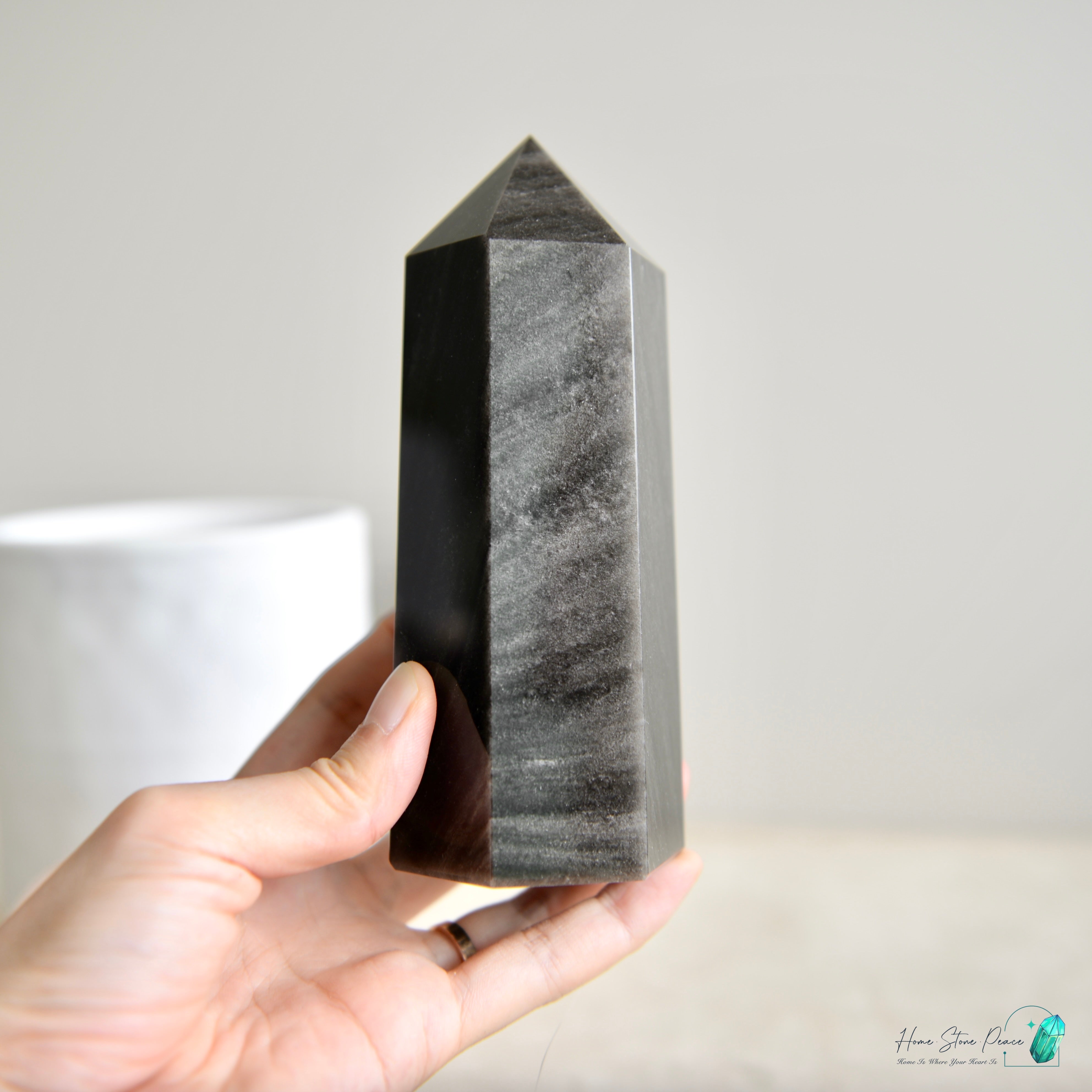 銀曜石柱(中型) Silver Sheen Obsidian Tower (Palm-Size)