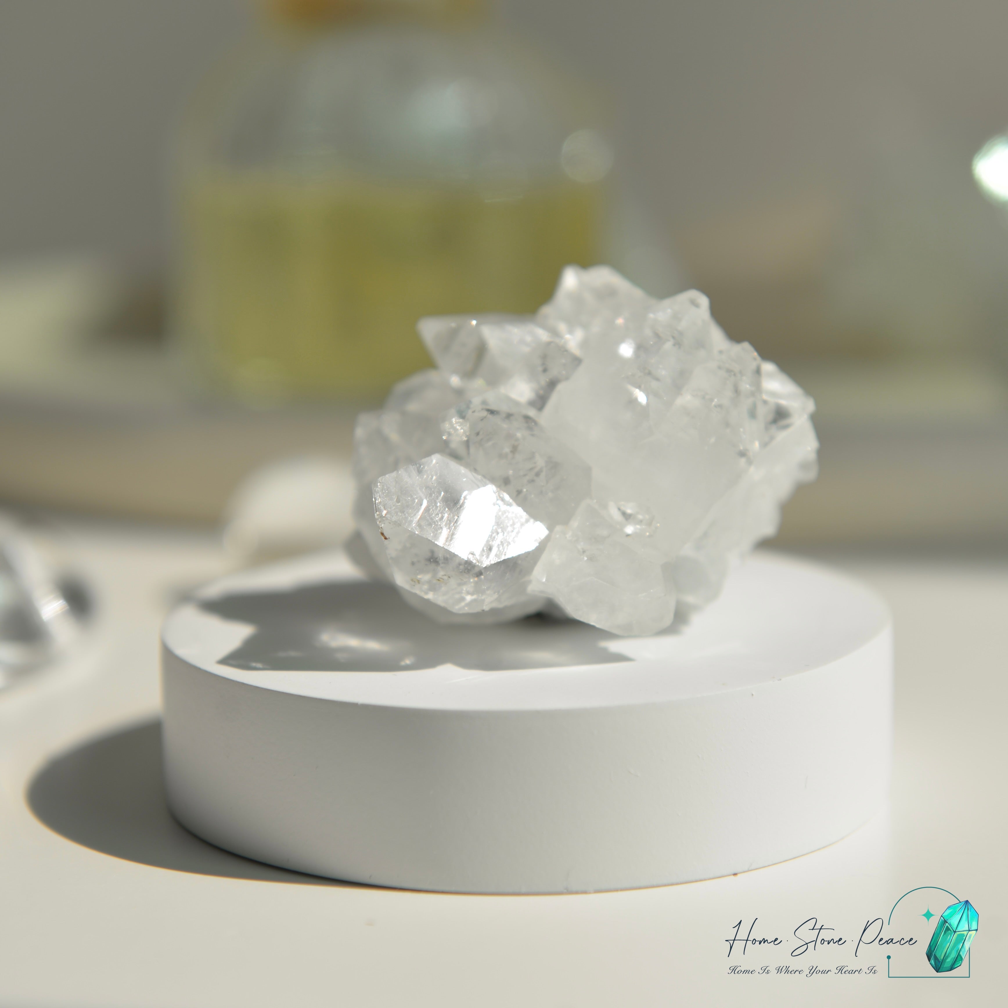 鑽石魚眼石 Diamond Apophyllite Cluster