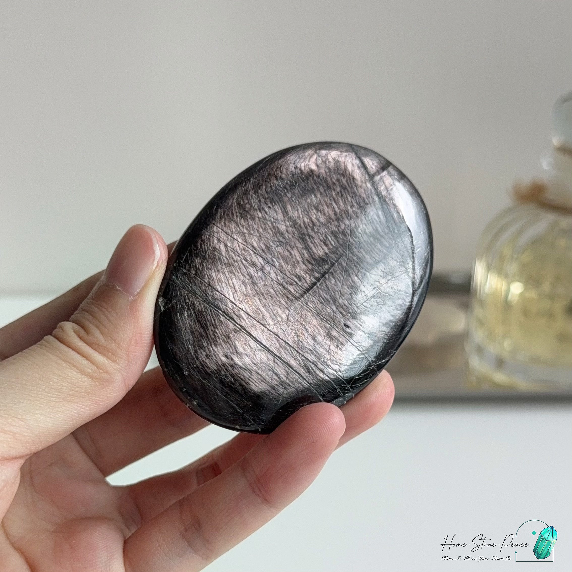 蘇輝石（金運石）手握り石 Hypersthene Palm Stone